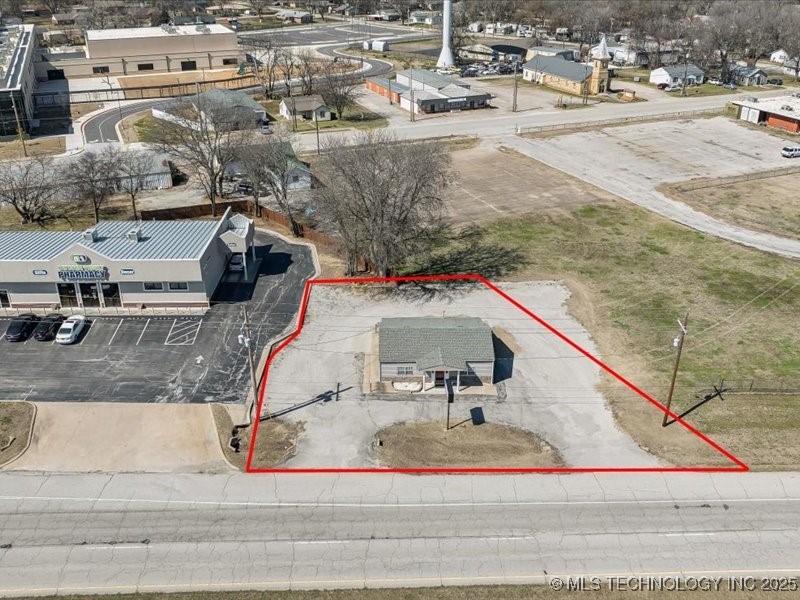 1830 N Highway 66 Route Property Photo 4