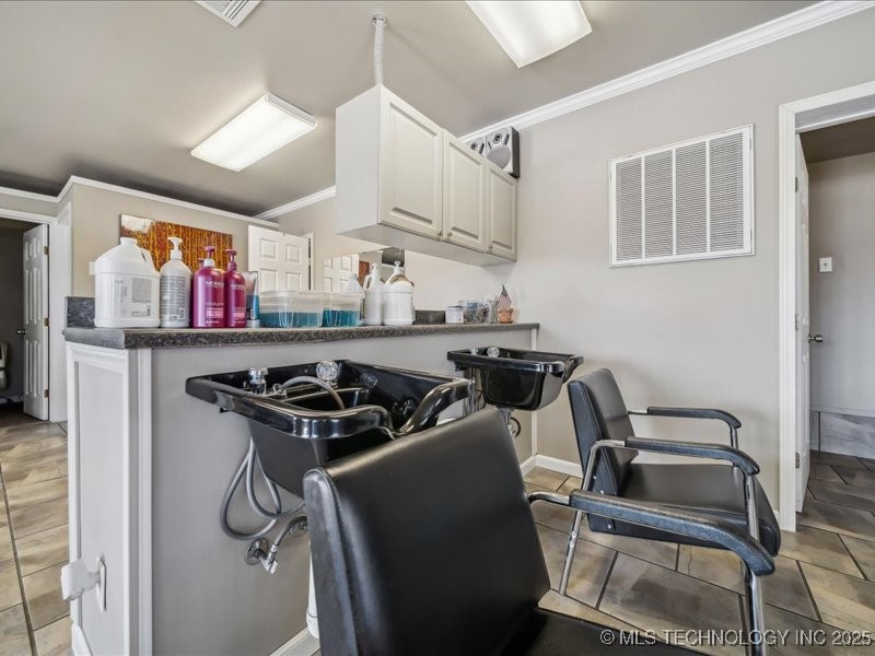 1830 N Highway 66 Route Property Photo 10