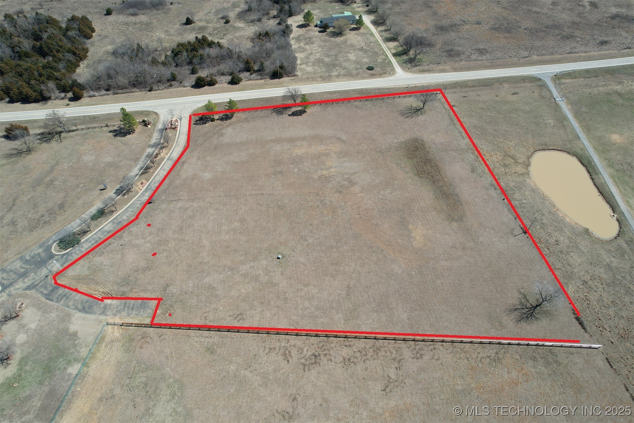 Southpointe Drive Property Photo