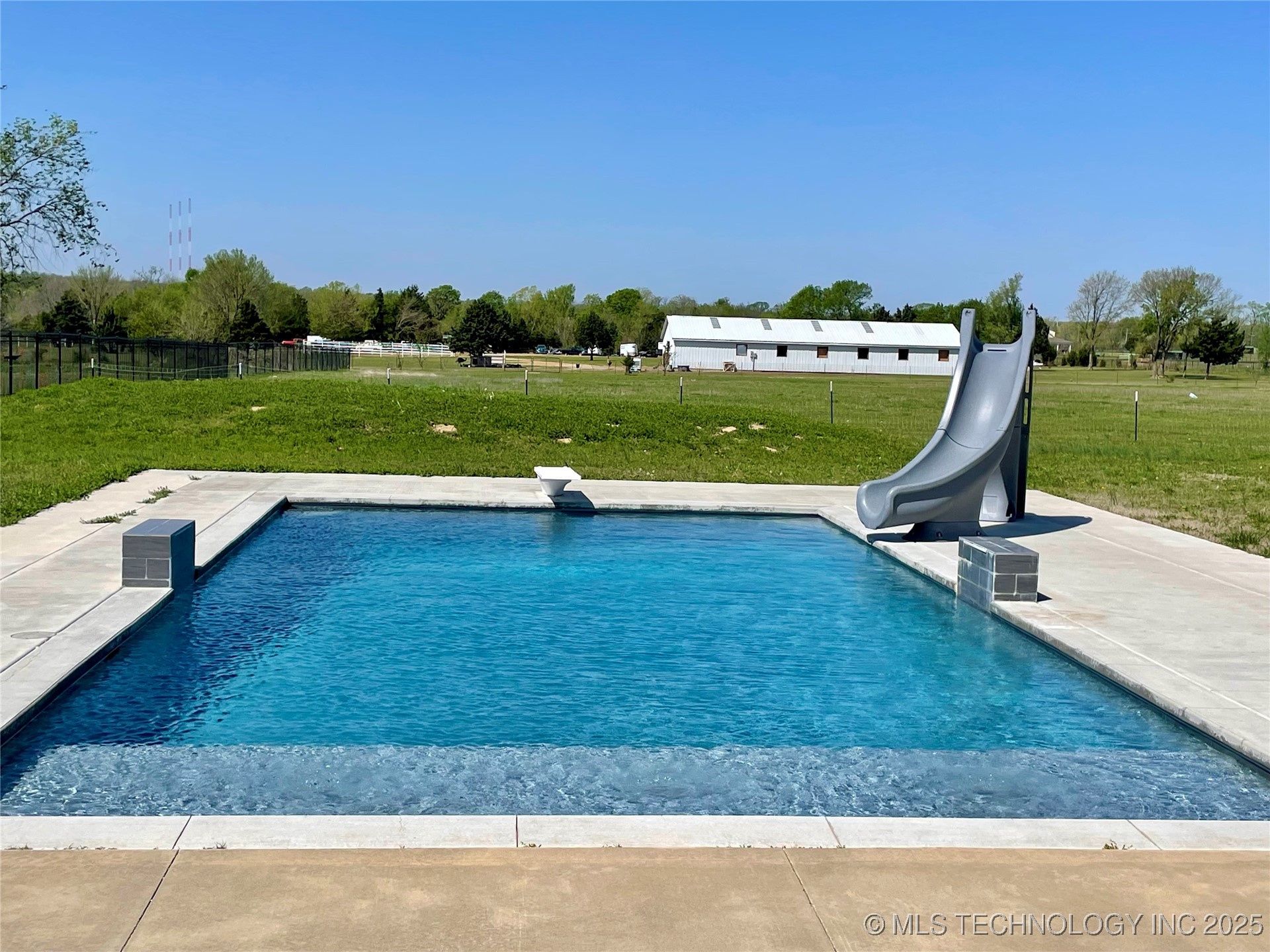 728 S Lynn Lane Street Property Photo