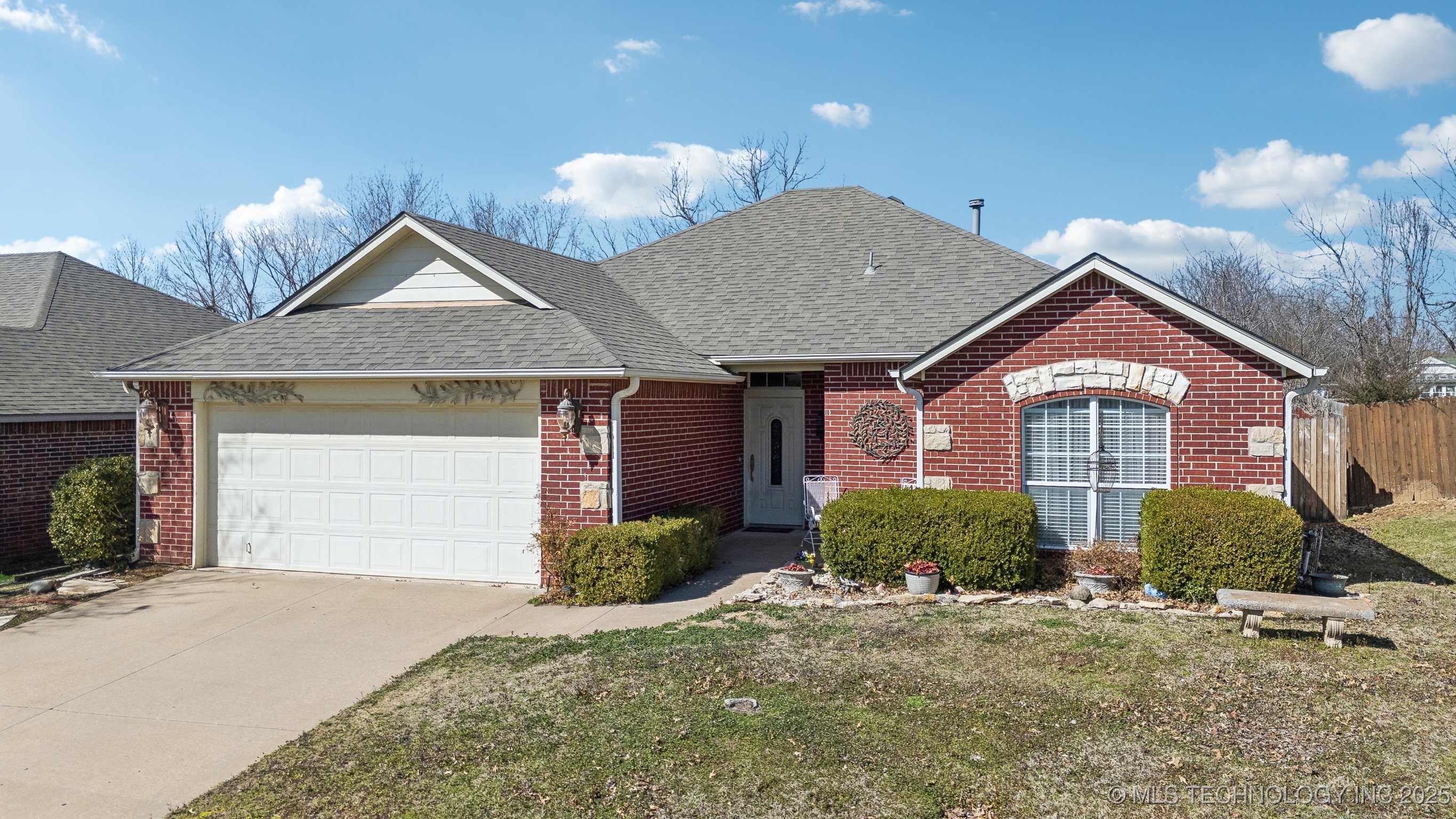 8141 Dunnwood Road Property Photo 1