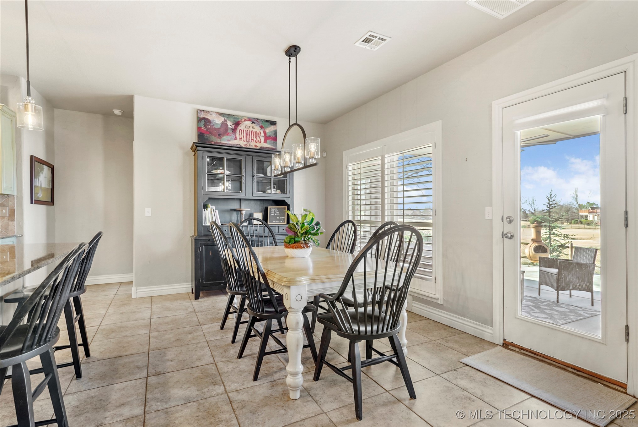 1801 W Trenton Street Property Photo 11