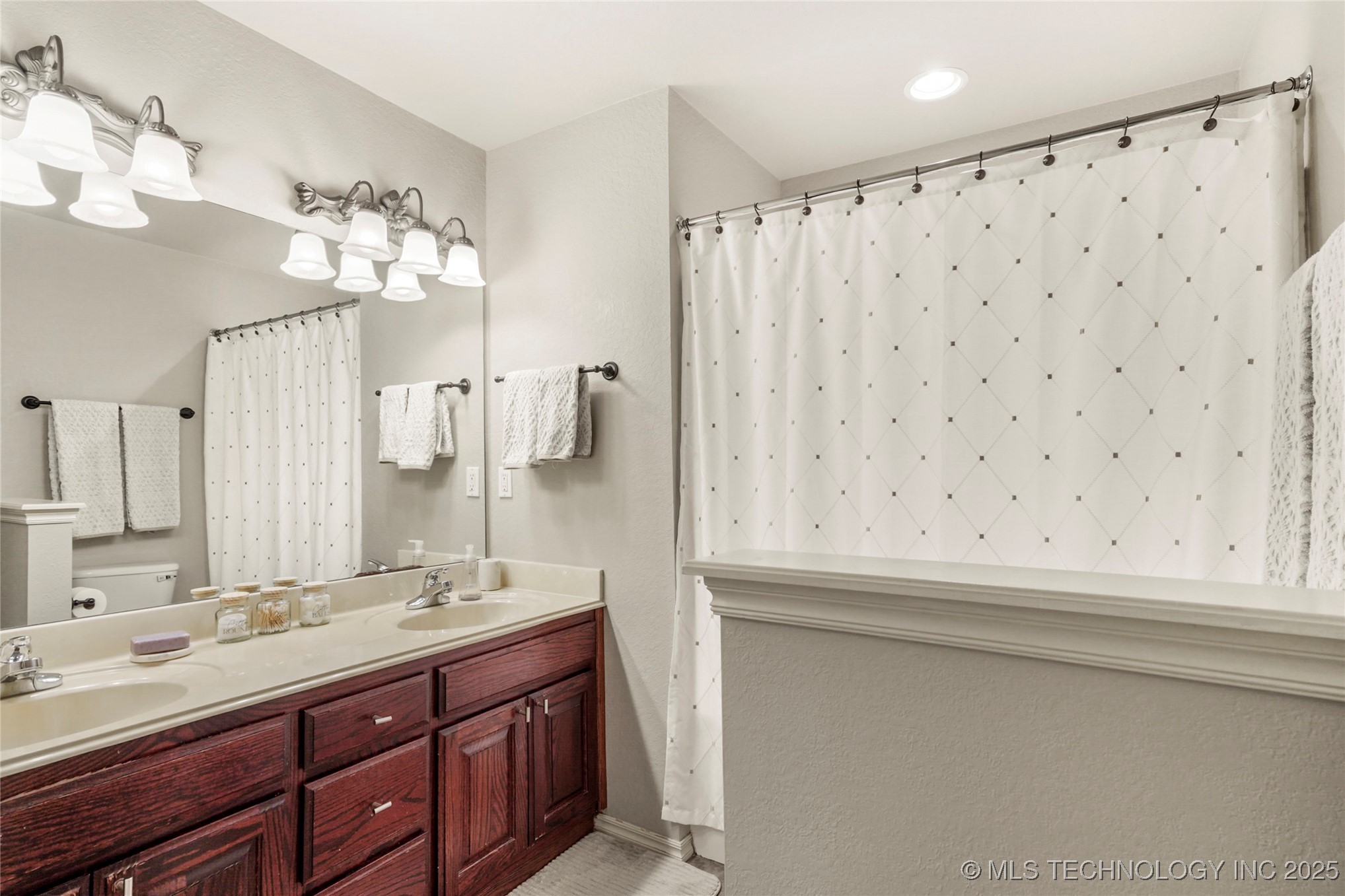 1801 W Trenton Street Property Photo 38