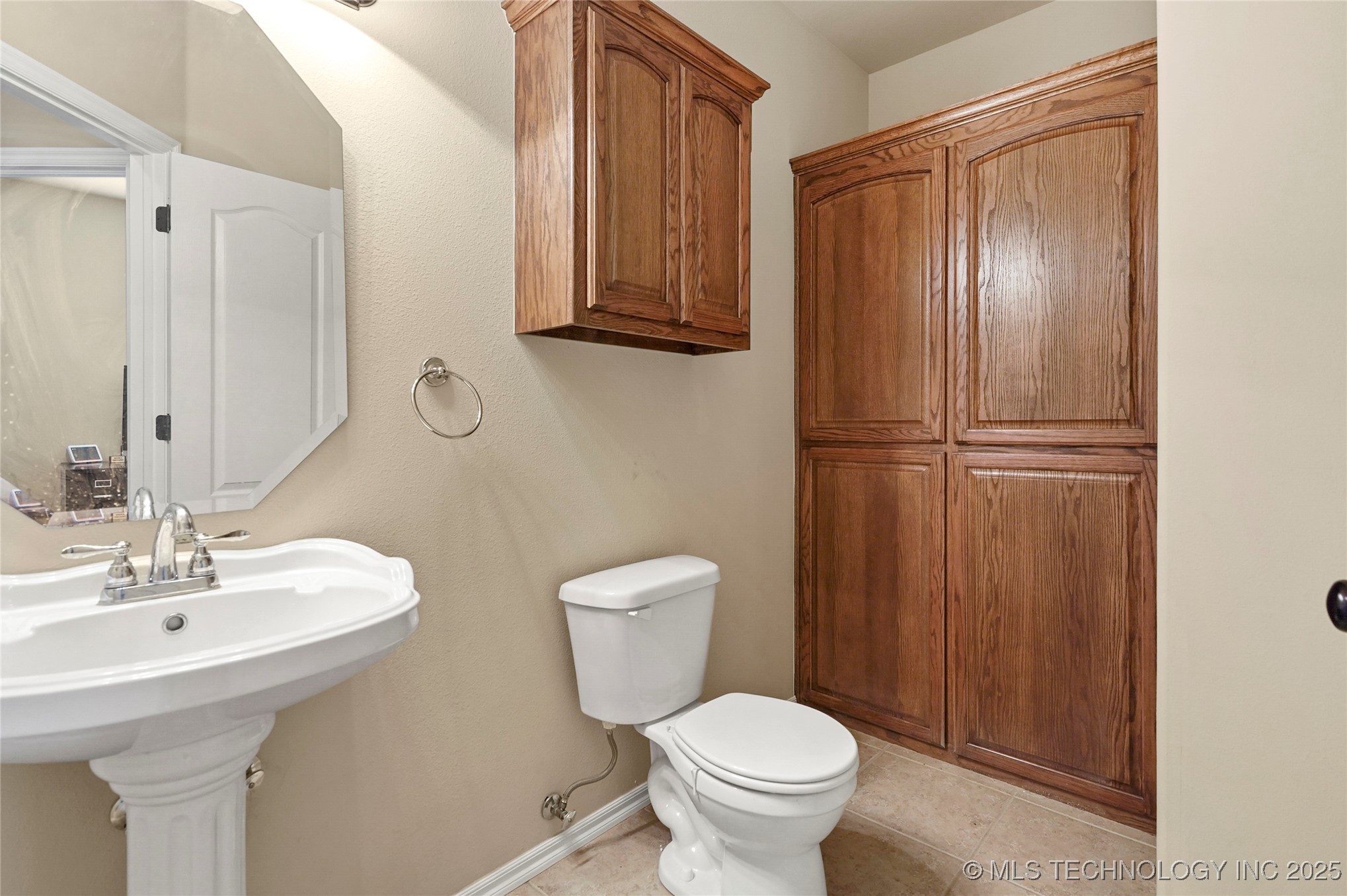 10435 S 213th East Avenue Property Photo 24