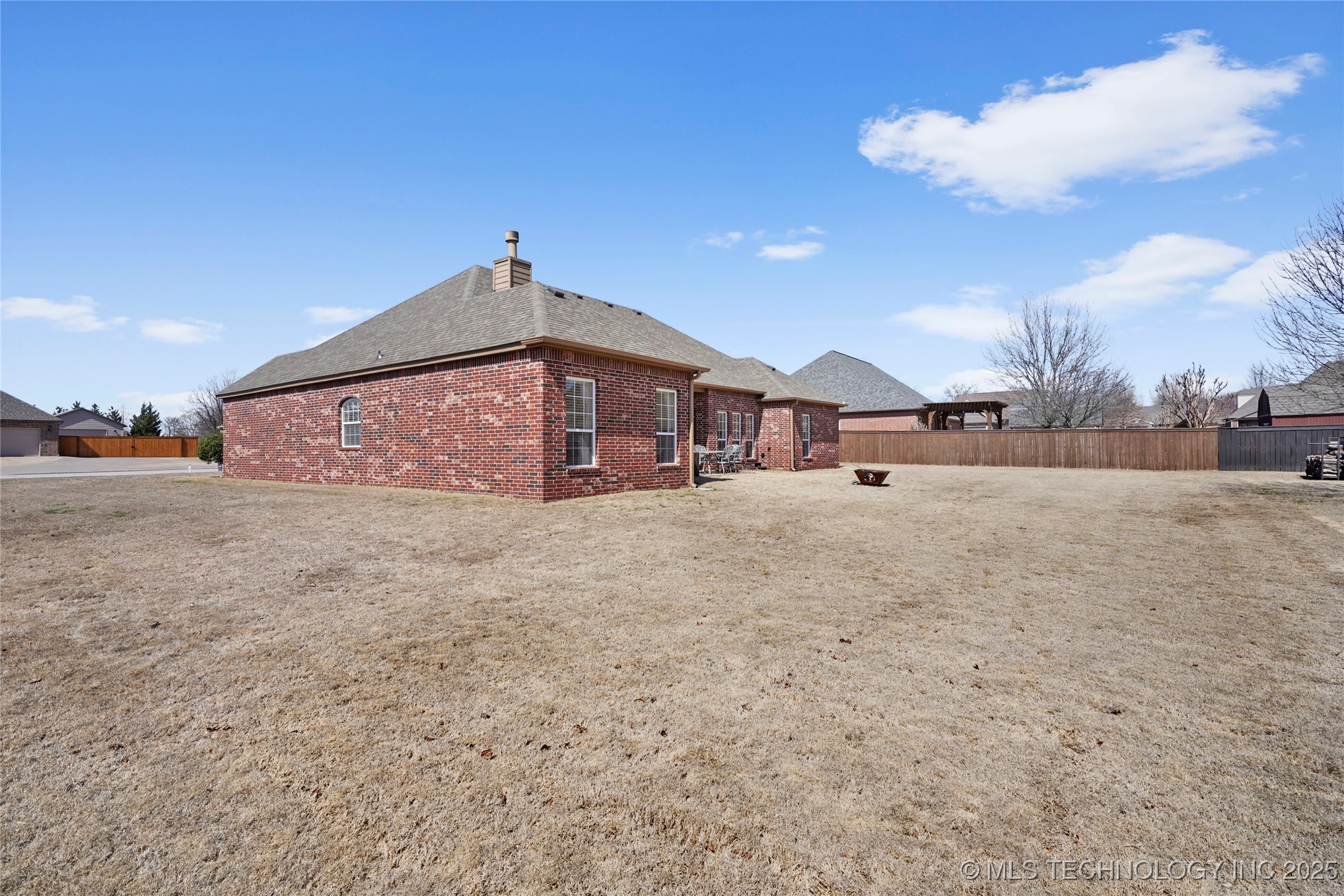 10435 S 213th East Avenue Property Photo 32