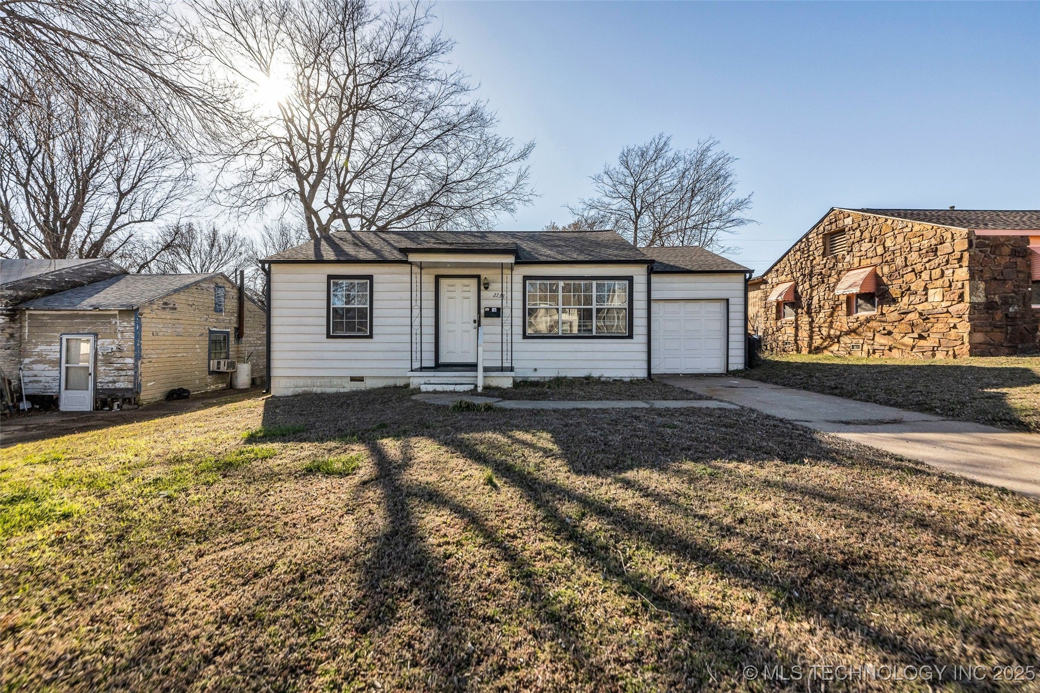 2738 N Main Street Property Photo