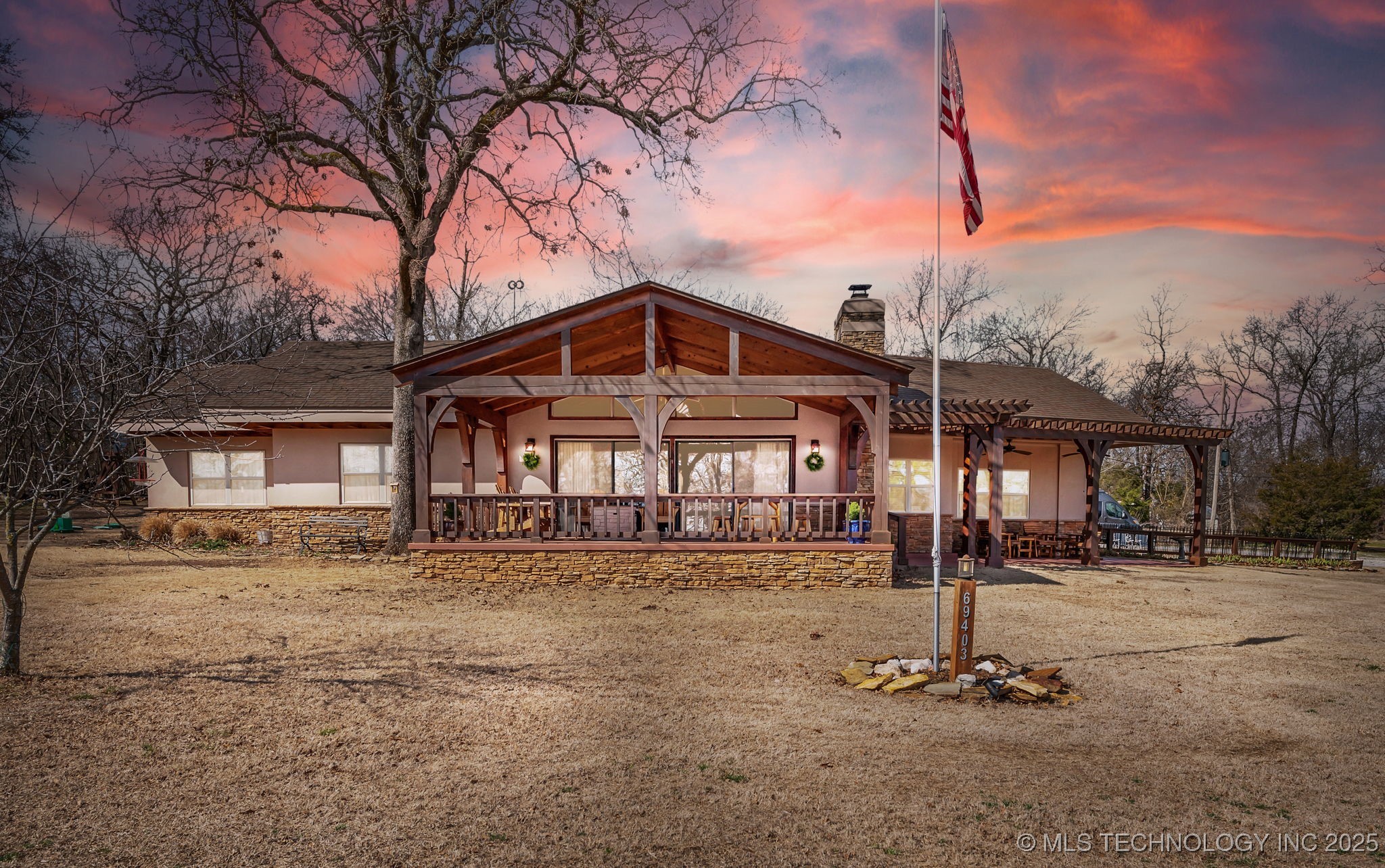Arrowhead Club Real Estate Listings Main Image