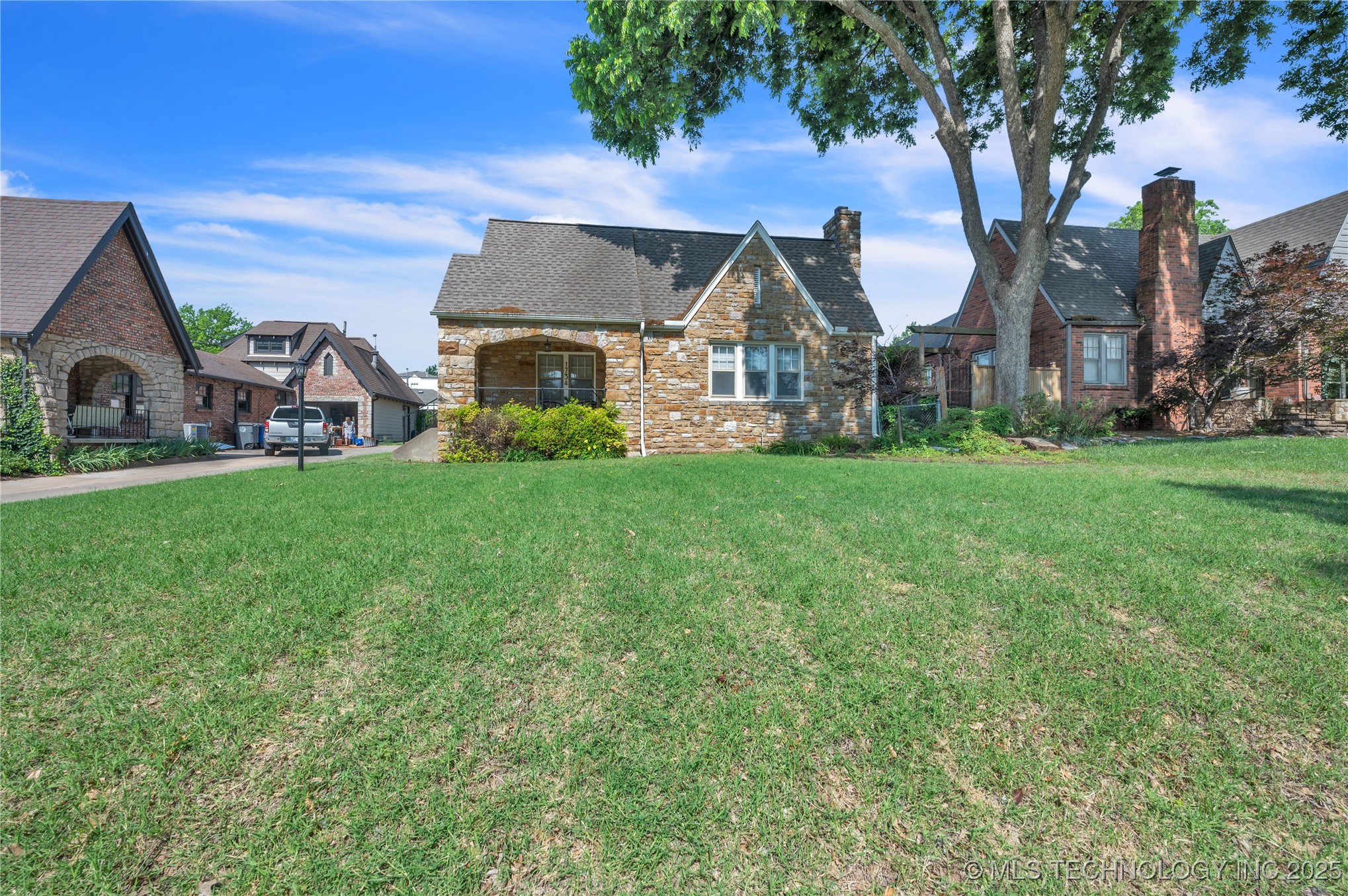Hickory Manor Addn Real Estate Listings Main Image