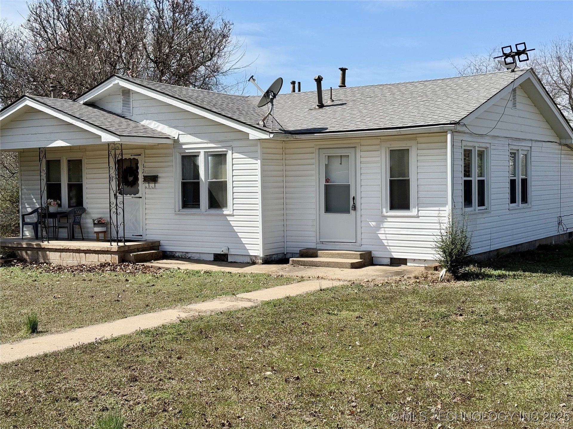 1235 Hugh Avenue Property Photo