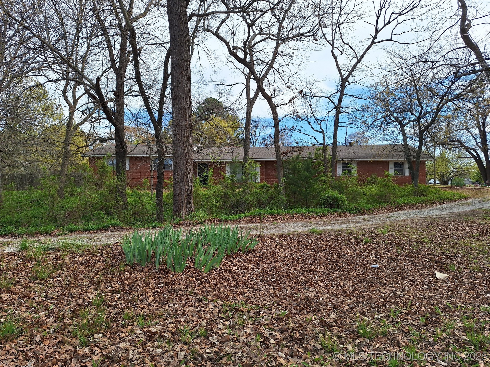 106 S New Bethel Boulevard Property Photo