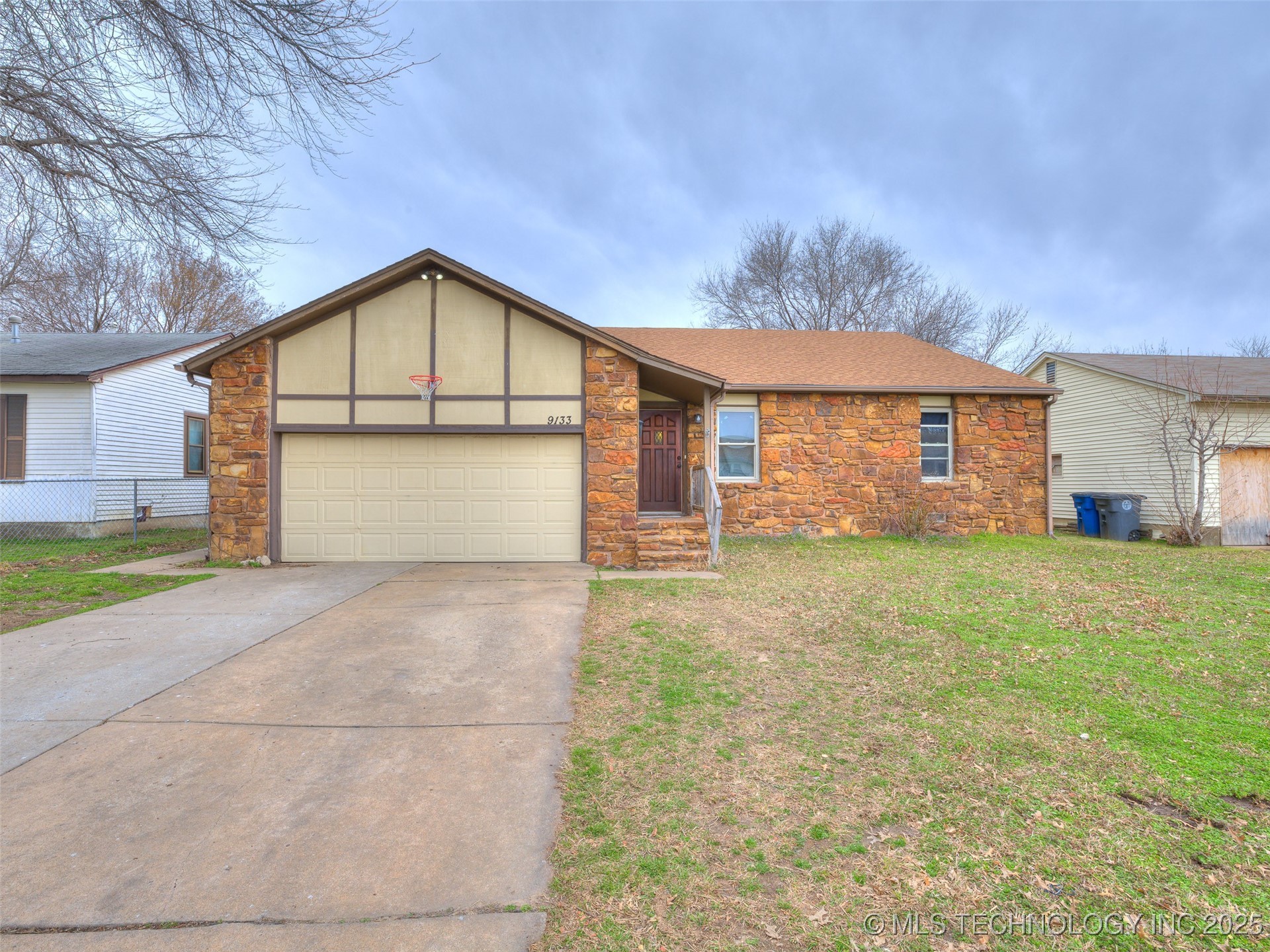 9133 E Oklahoma Street Property Photo