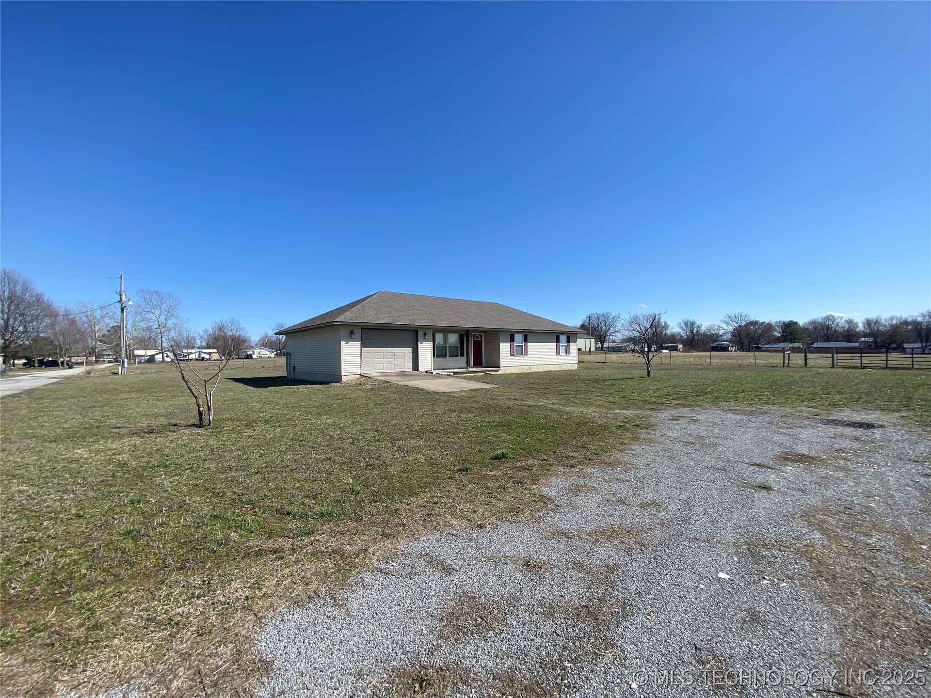 191 W Senior Street Property Photo 1