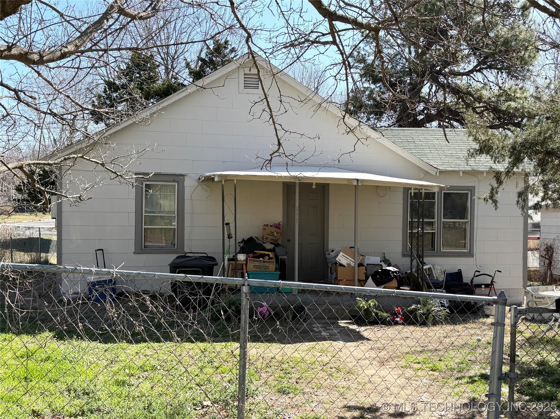 625 N Grant Avenue Property Photo