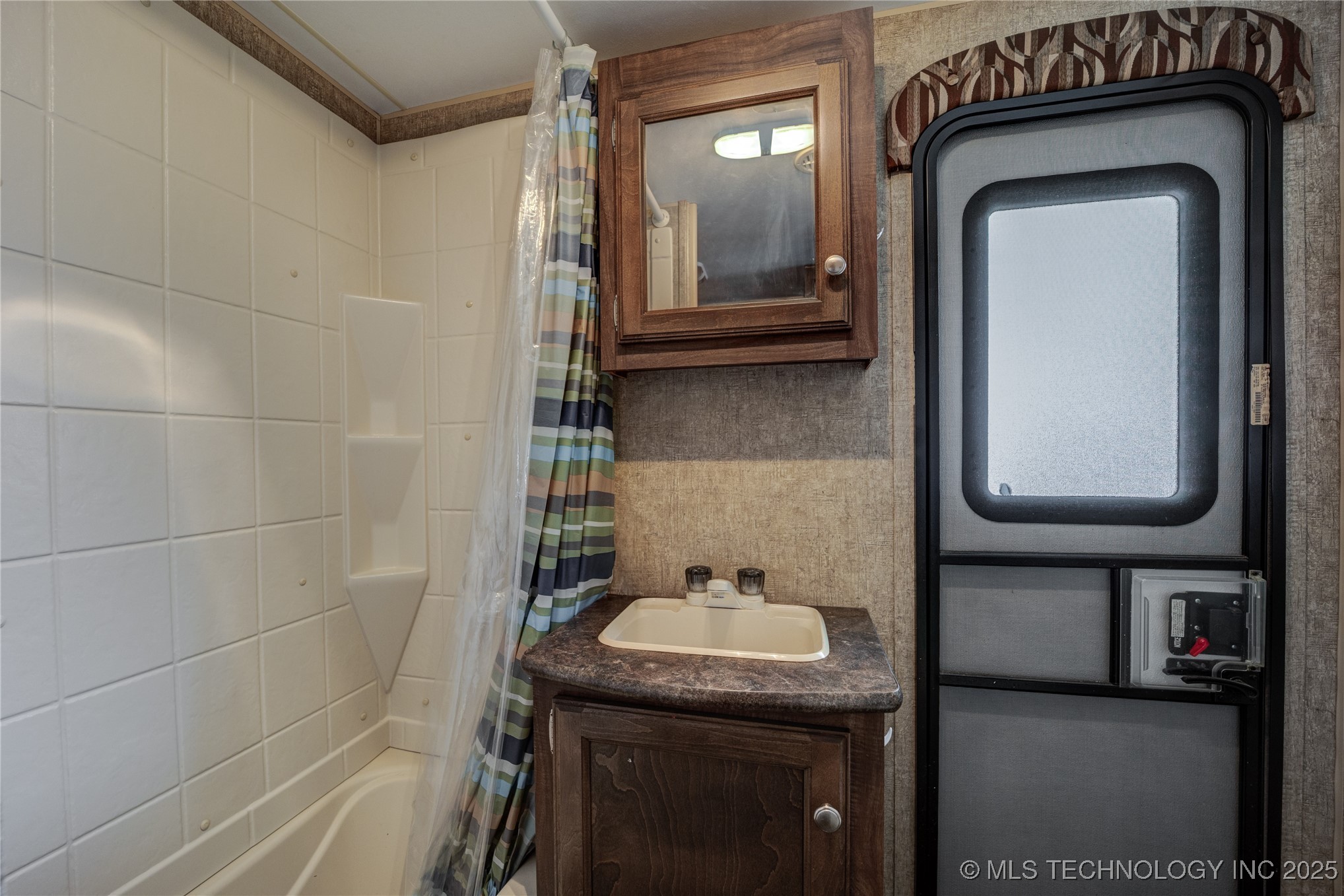 15247 W Phillips Property Photo 28