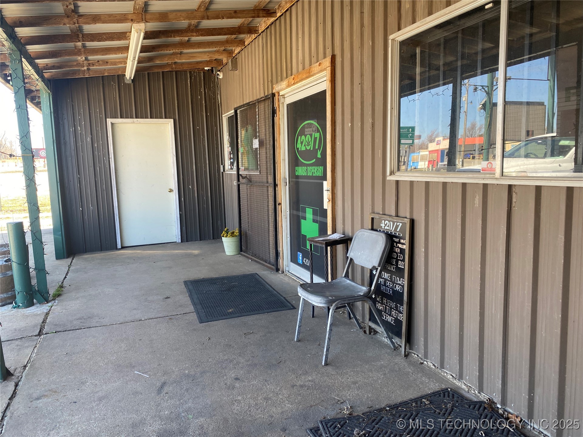 1011 E Tulsa Avenue Property Photo 25