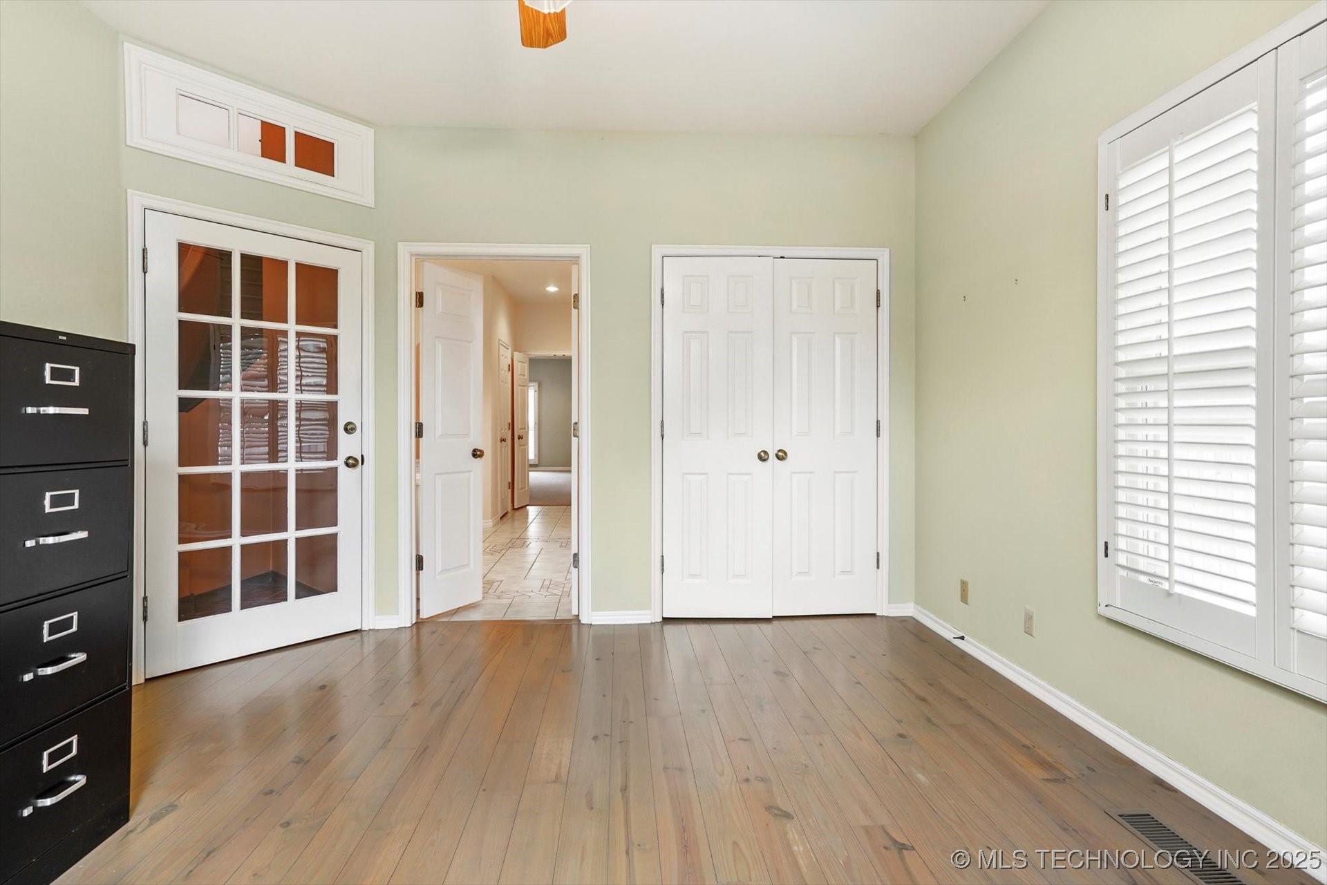 11227 S Vandalia Avenue Property Photo 14