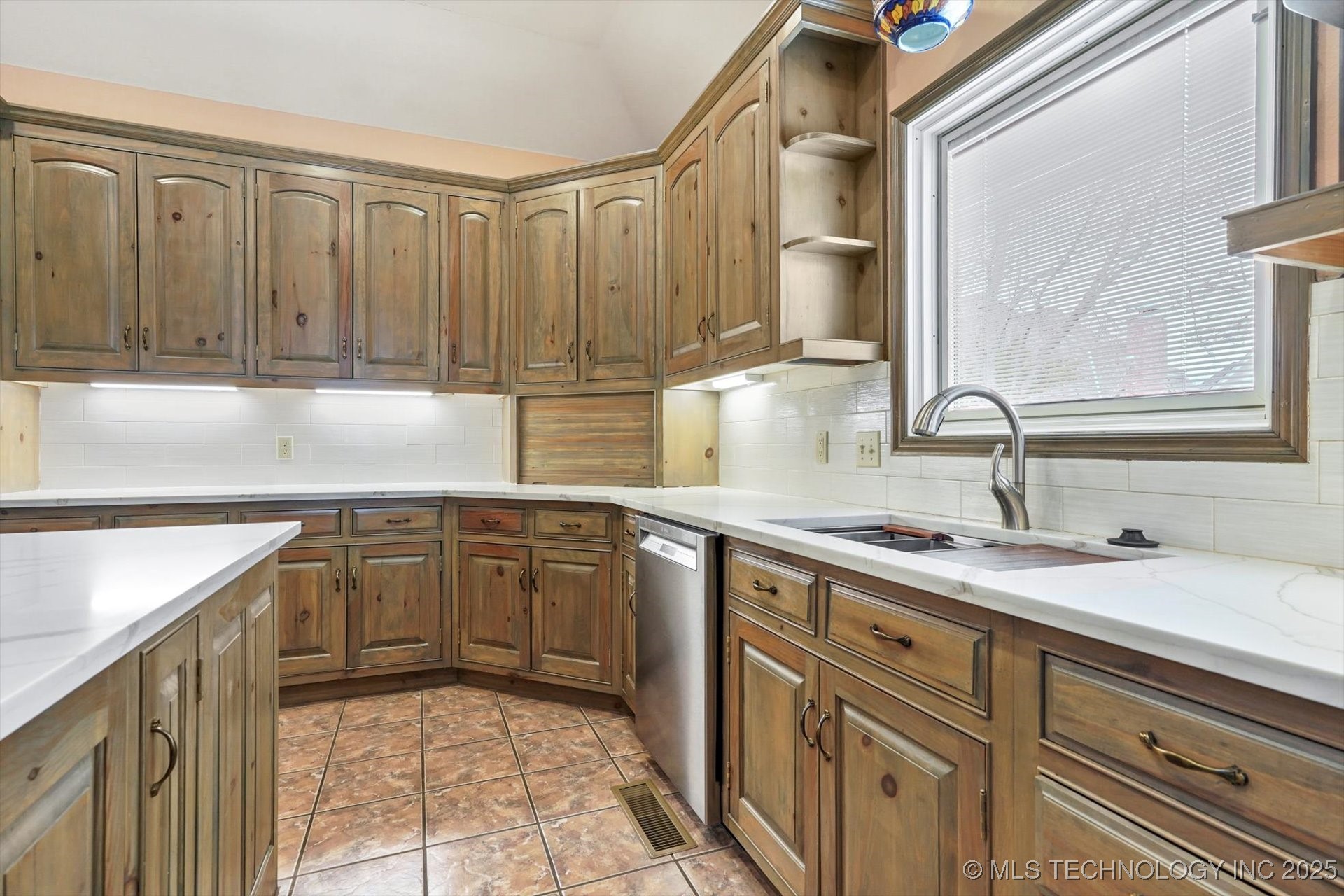 11227 S Vandalia Avenue Property Photo 24