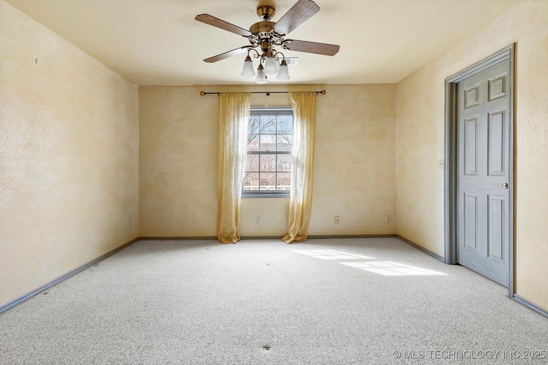 11227 S Vandalia Avenue Property Photo 41