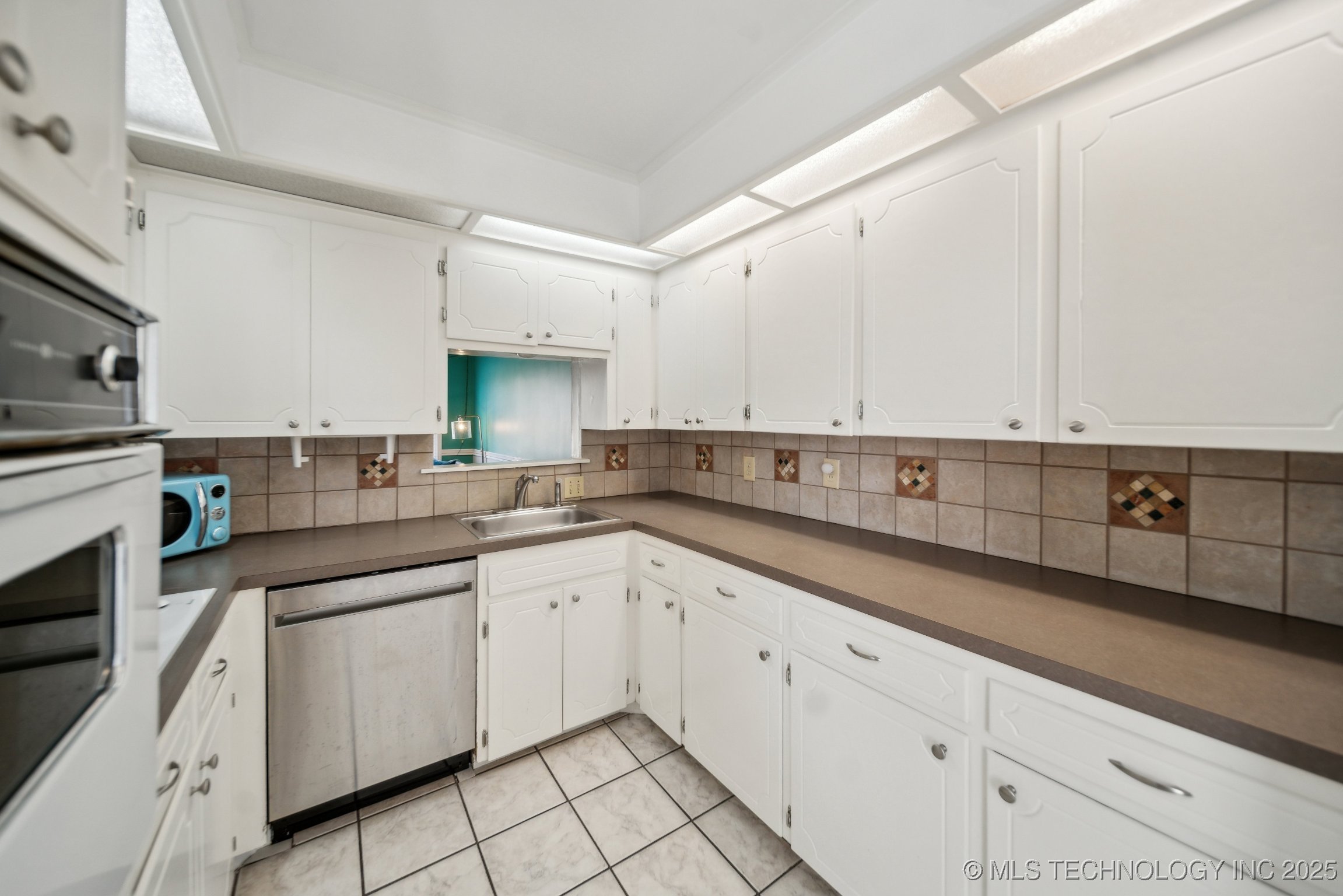 2503 S Pittsburg Avenue Property Photo 12