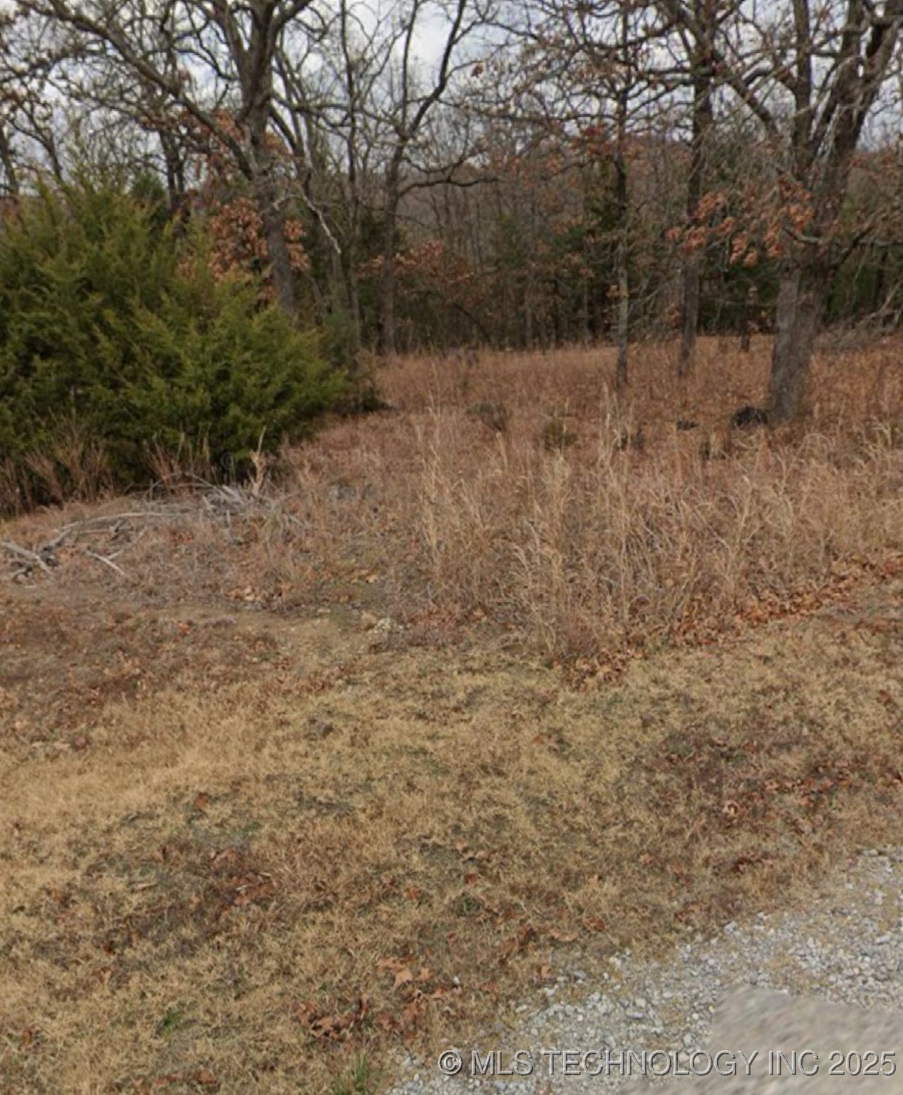 368565 E 5280 Road Property Photo 3