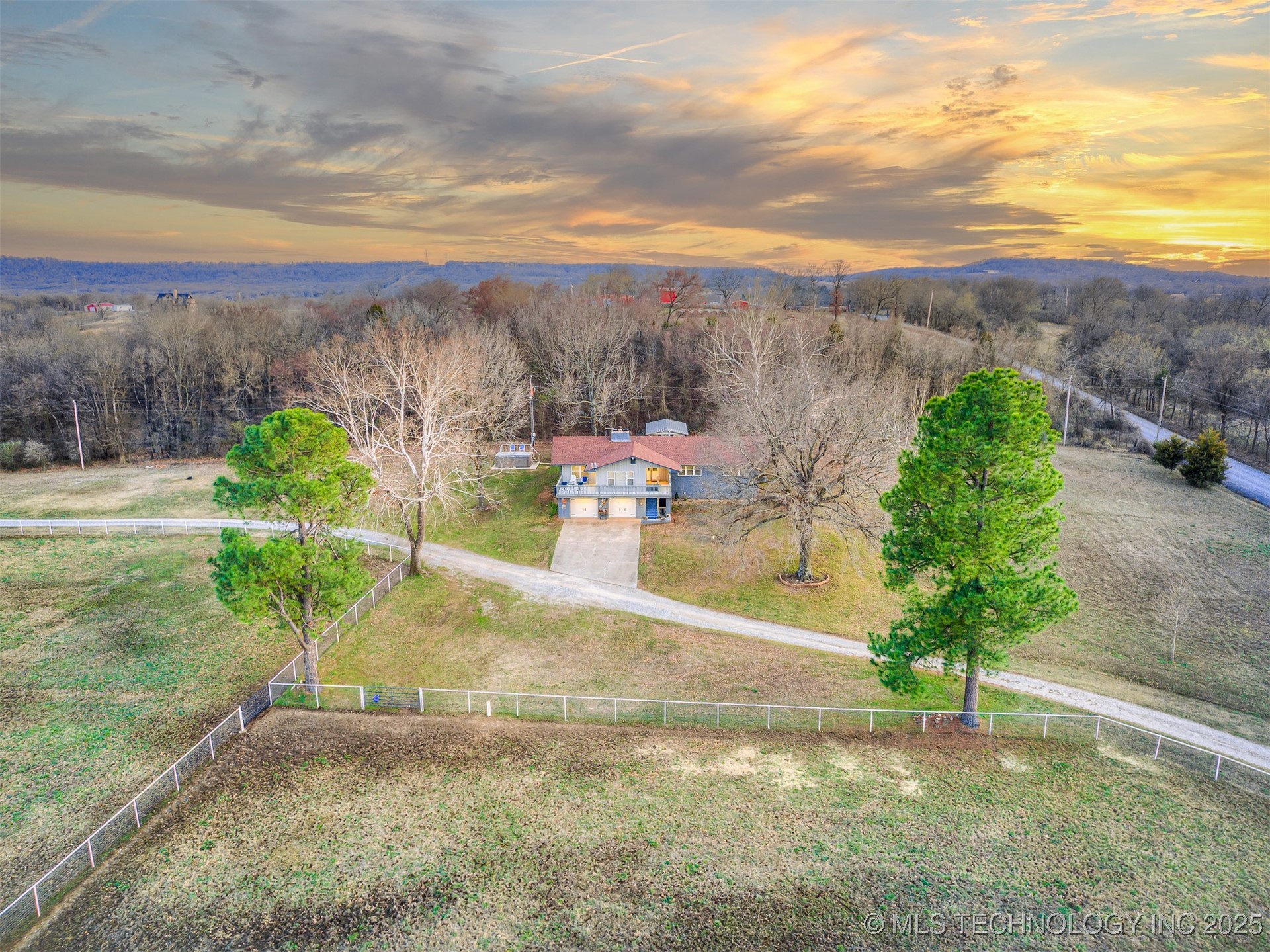 5320 S 45th Road E Property Photo