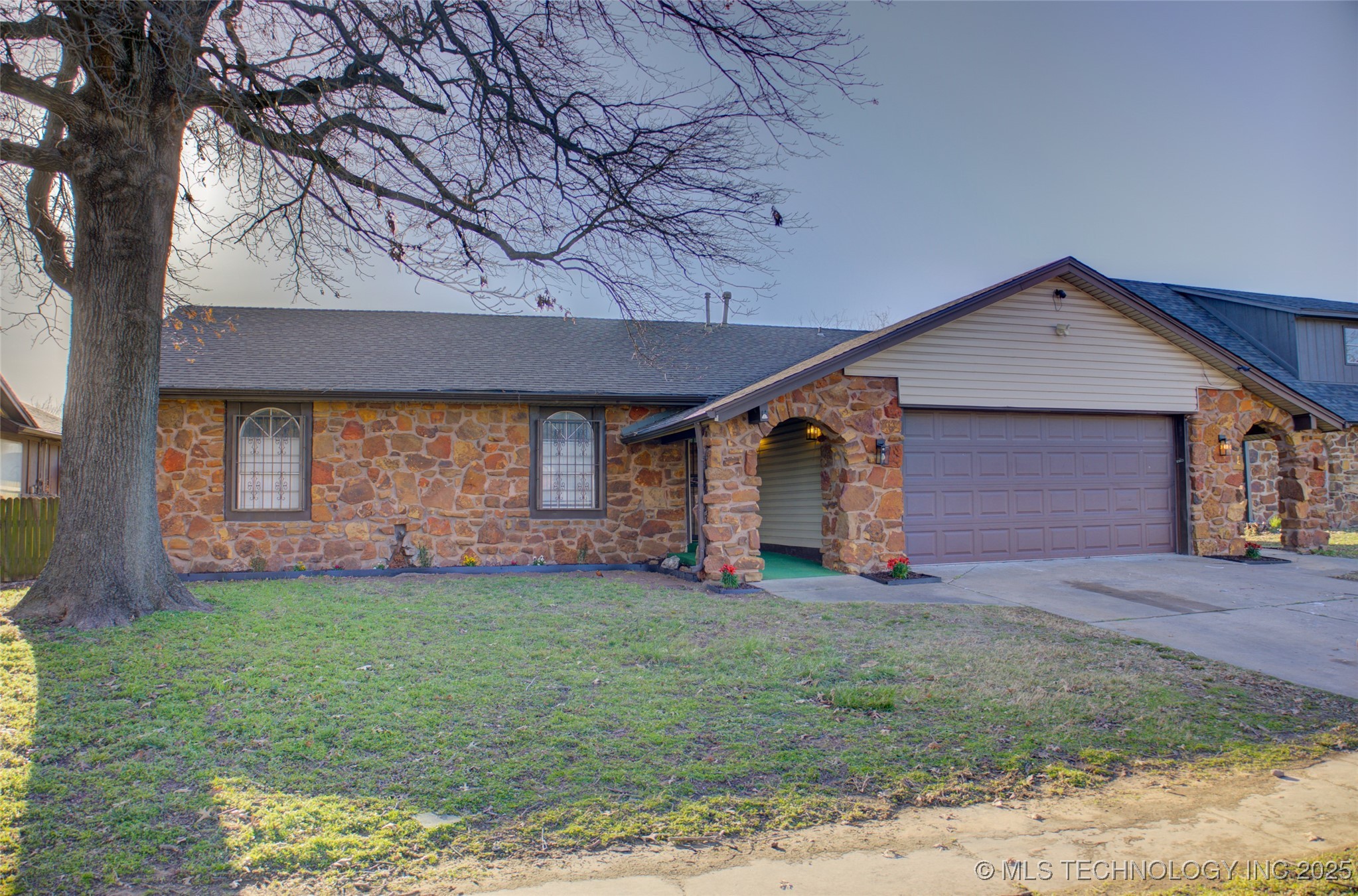 2346 S 104th East Avenue Property Photo