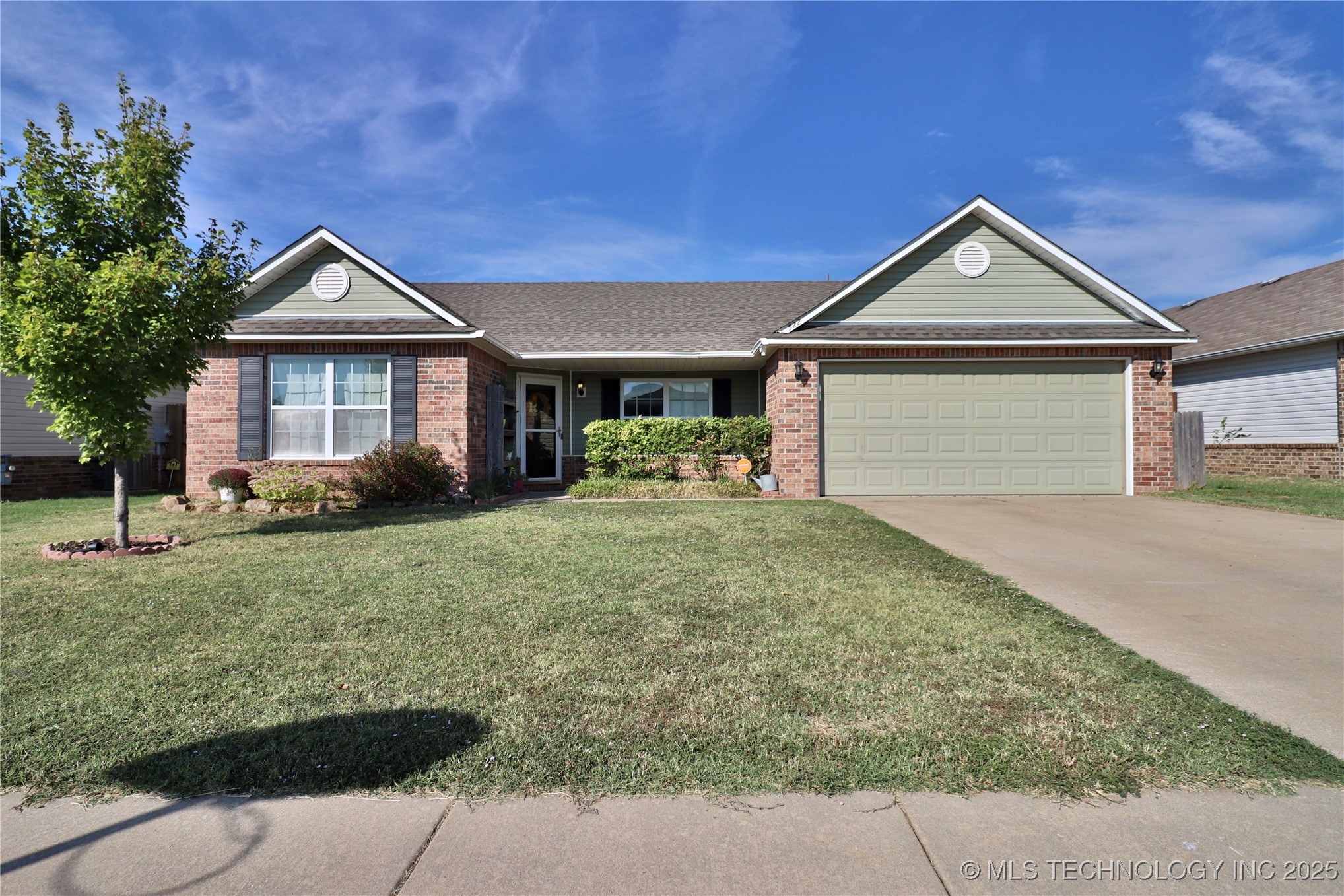 522 S Creek Street Property Photo