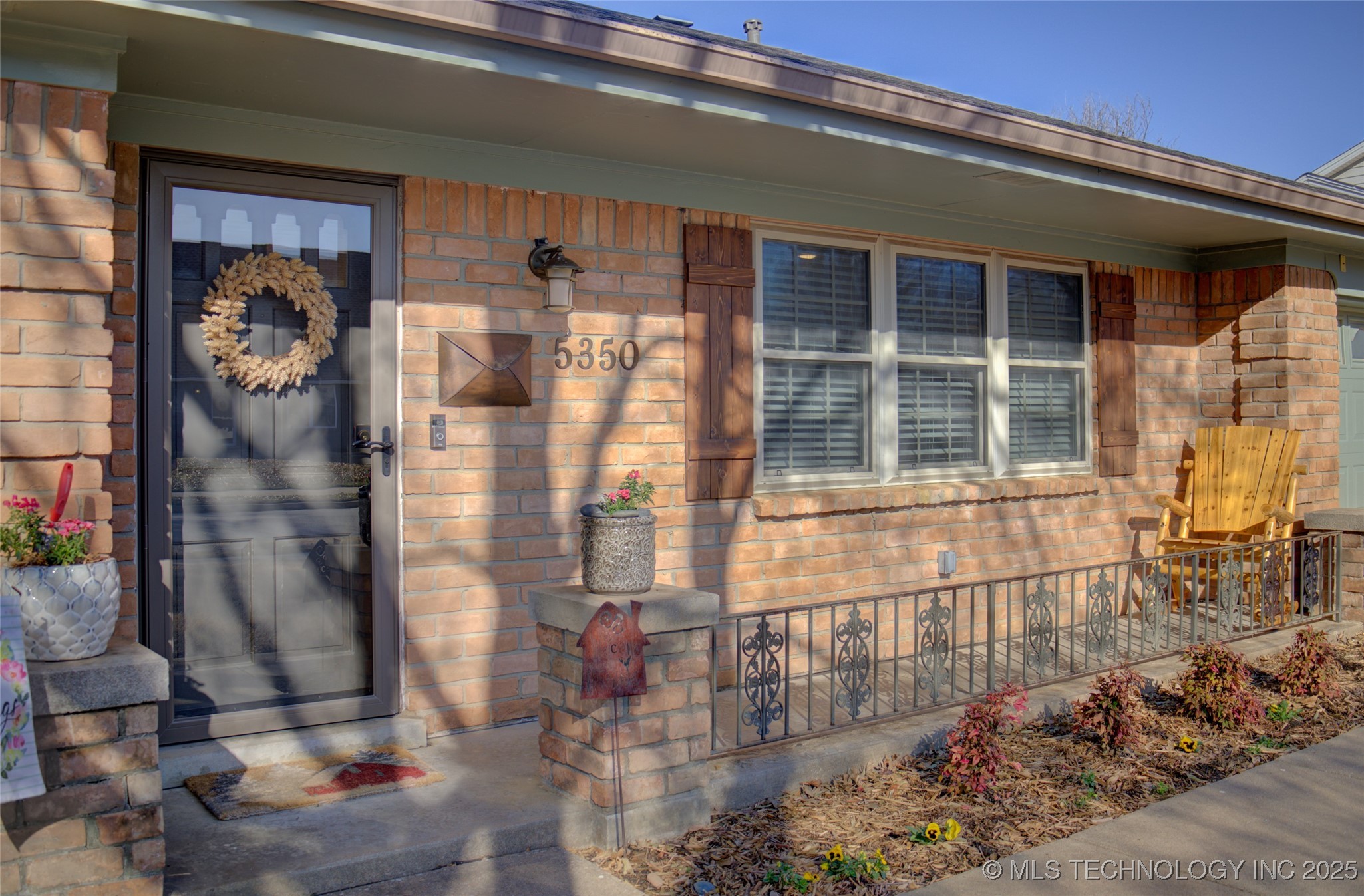 5350 S 73rd East Avenue Property Photo