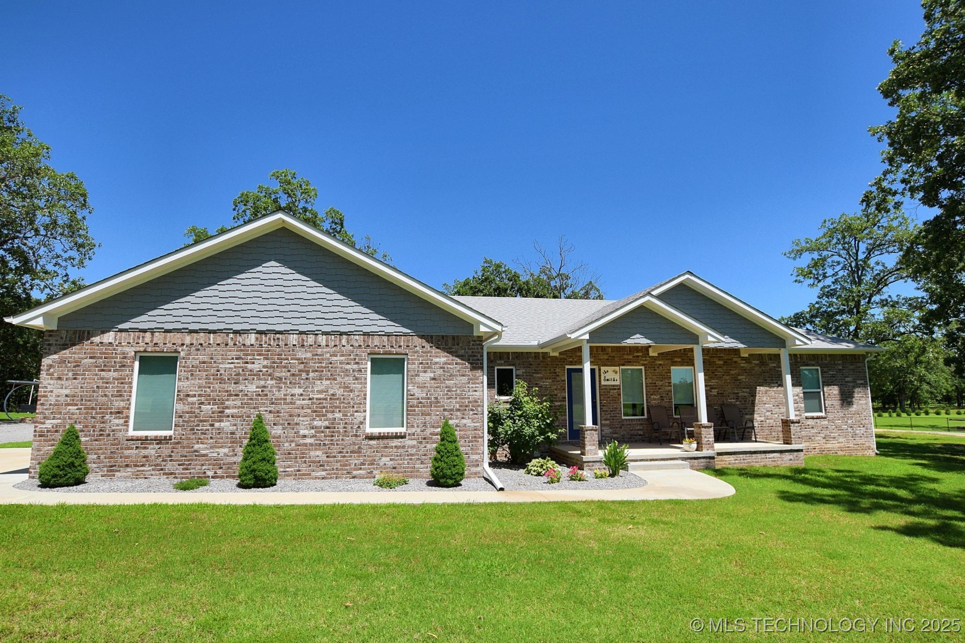 25472 S Roy Smith Road Property Photo 1