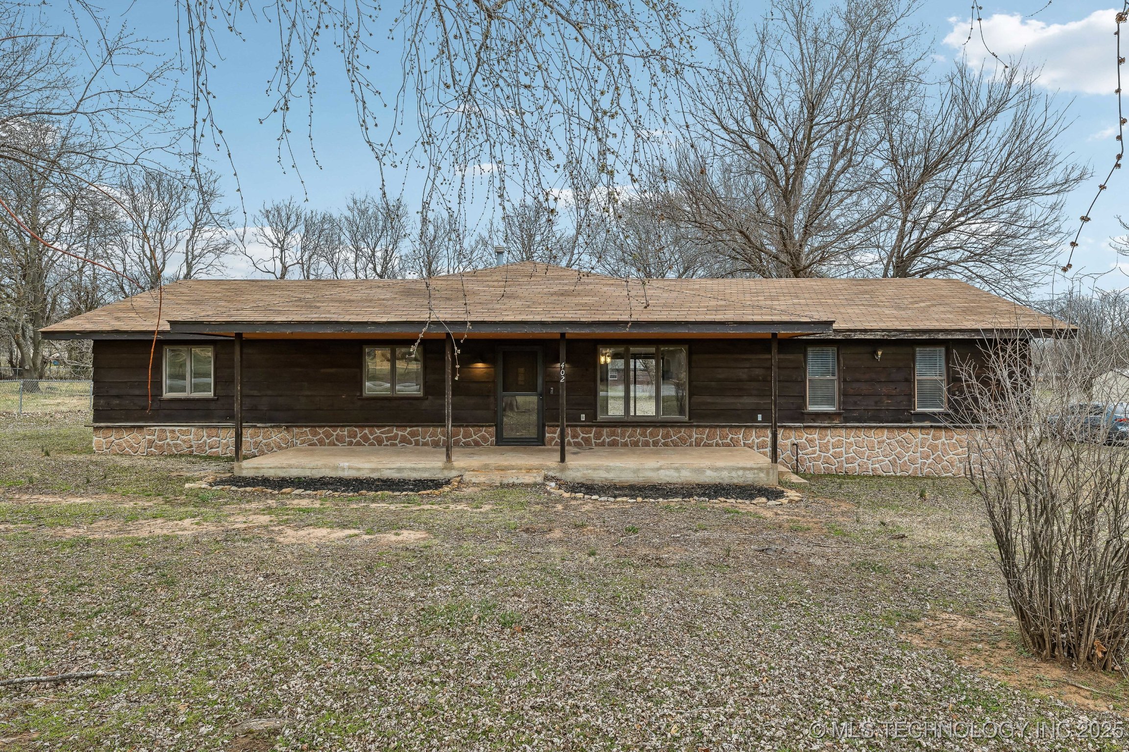 402 W Rogers Street Property Photo