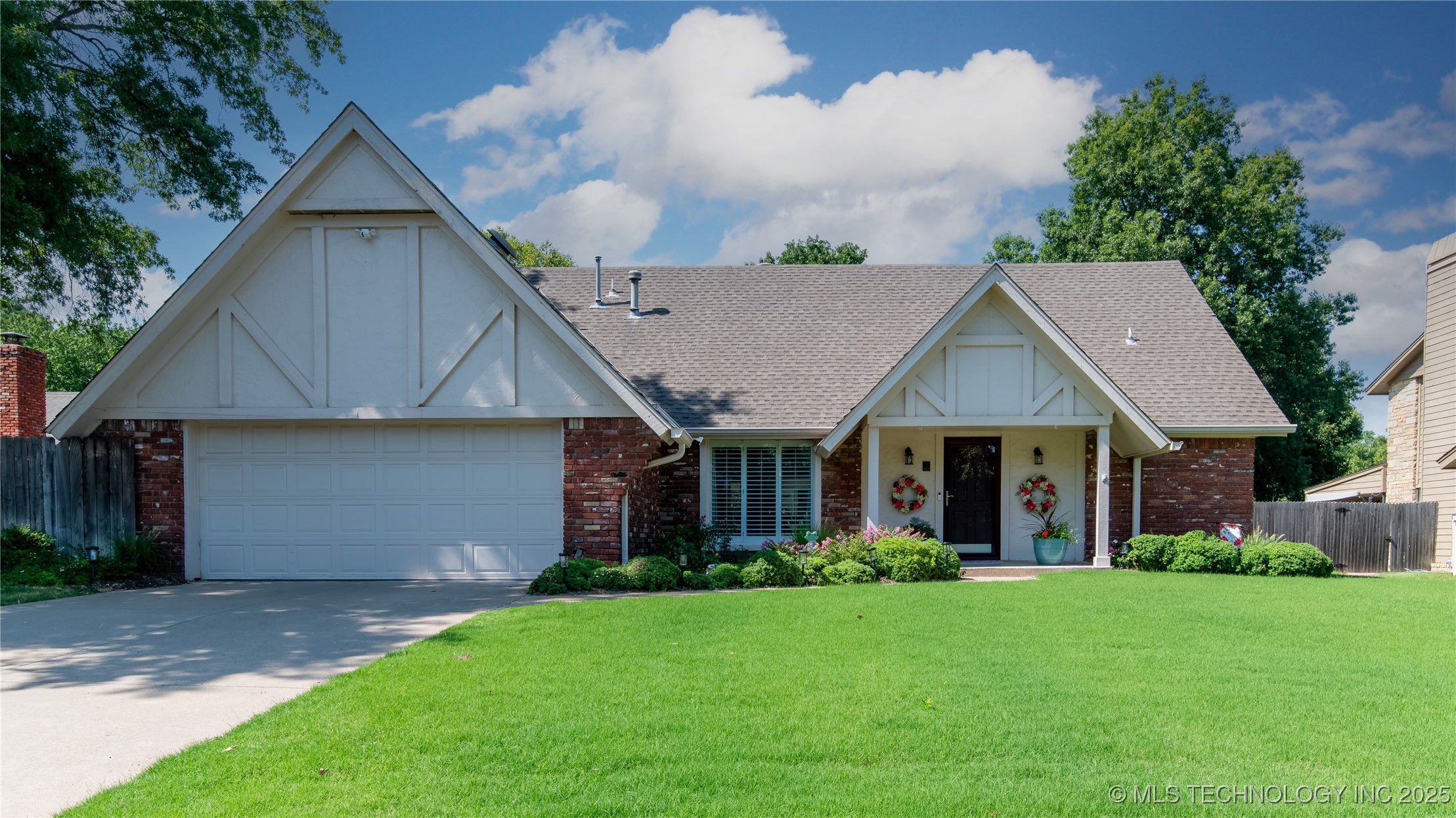 Picture of 6909 E 100th Street