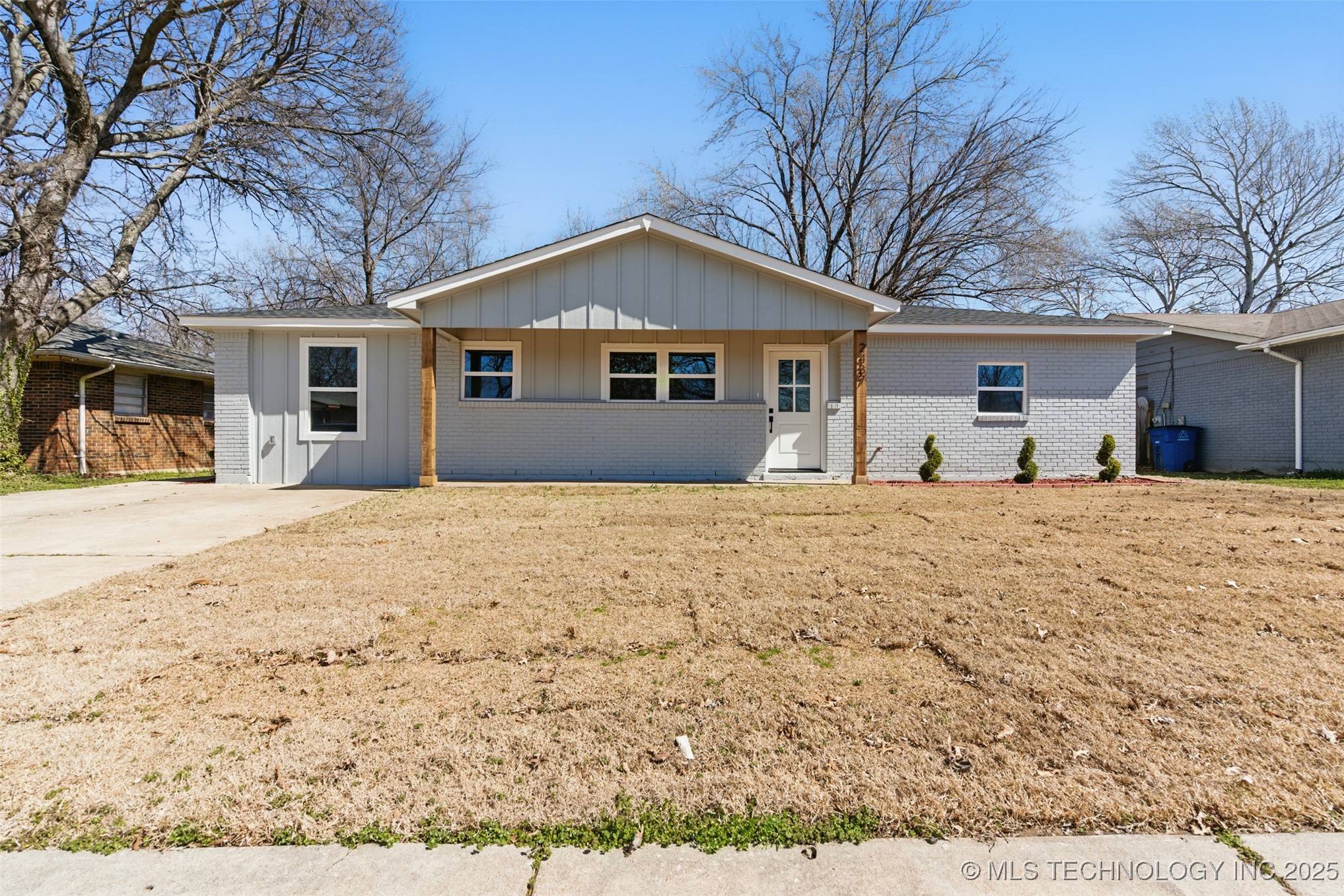 2437 S 126th Avenue E Property Photo