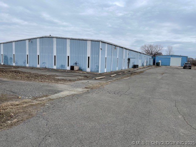 2800 S 24th Street W Property Photo