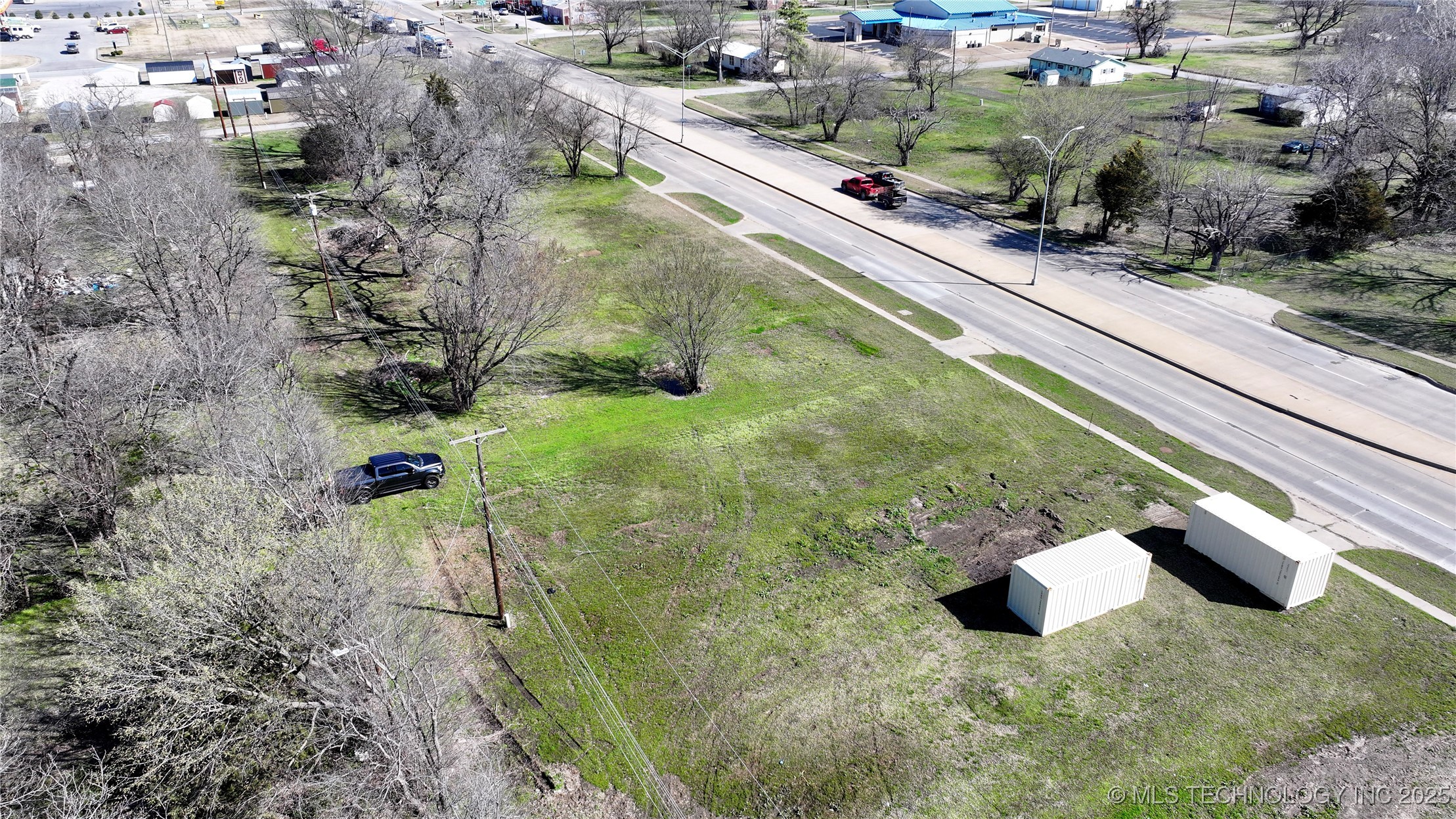 1108 N Wood Drive Property Photo 4