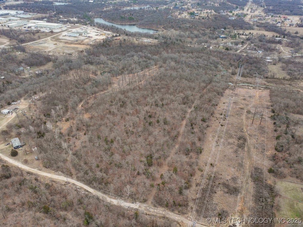 S 65th West Avenue Property Photo 4