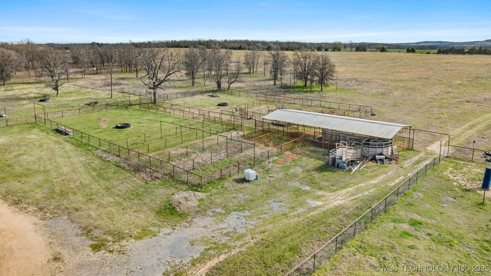 20511 S 610 Road Property Photo 5