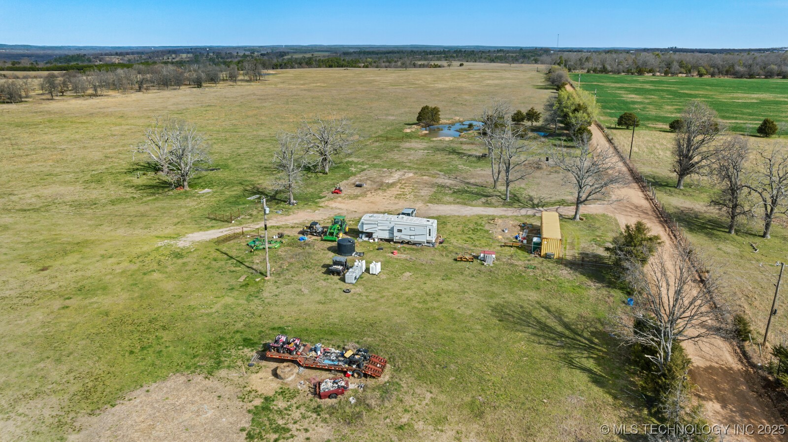 20511 S 610 Road Property Photo 10