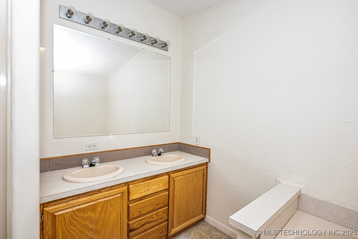 3703 Duncan Lake Road Property Photo 16