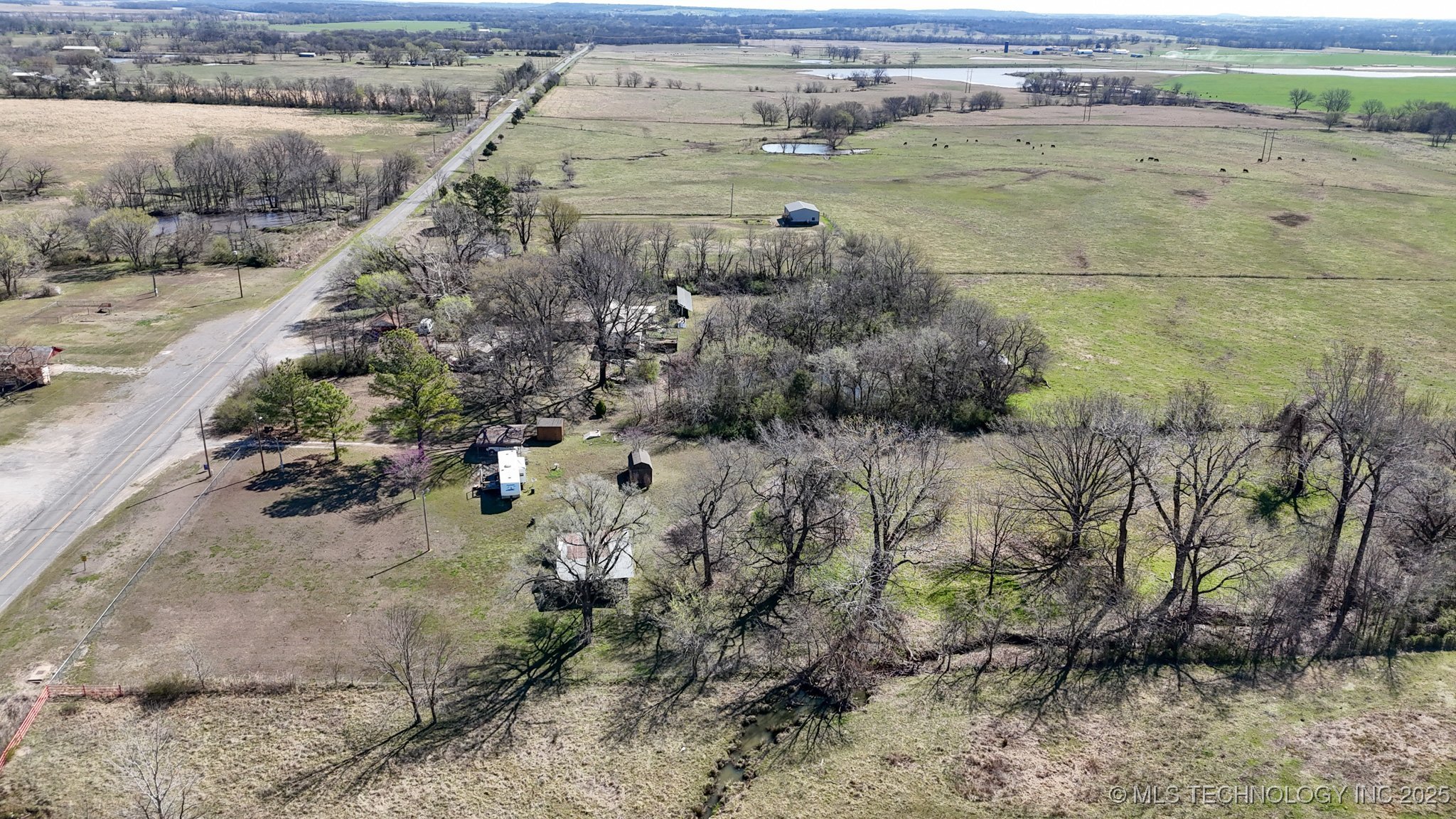 17211 Old Taft Road Property Photo 8