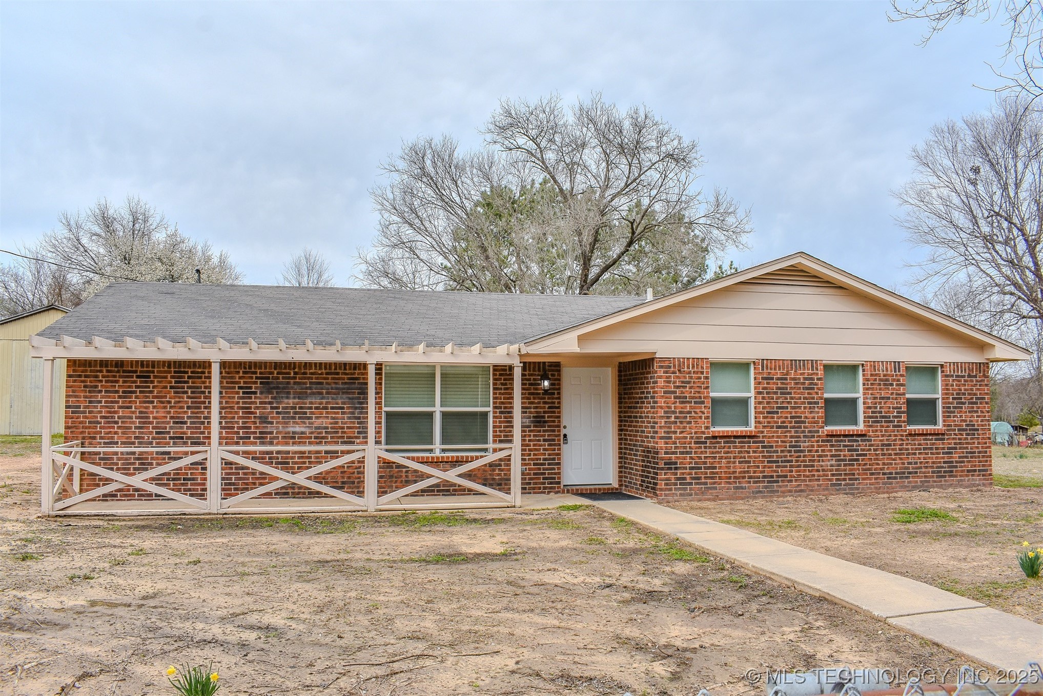 415347 E 1912 Road Property Photo