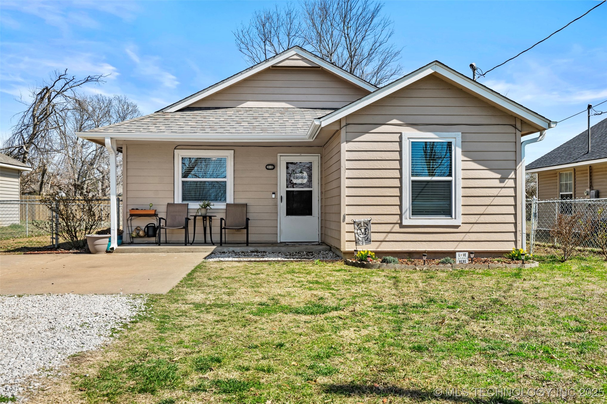 408 S Wewoka Avenue Property Photo 1