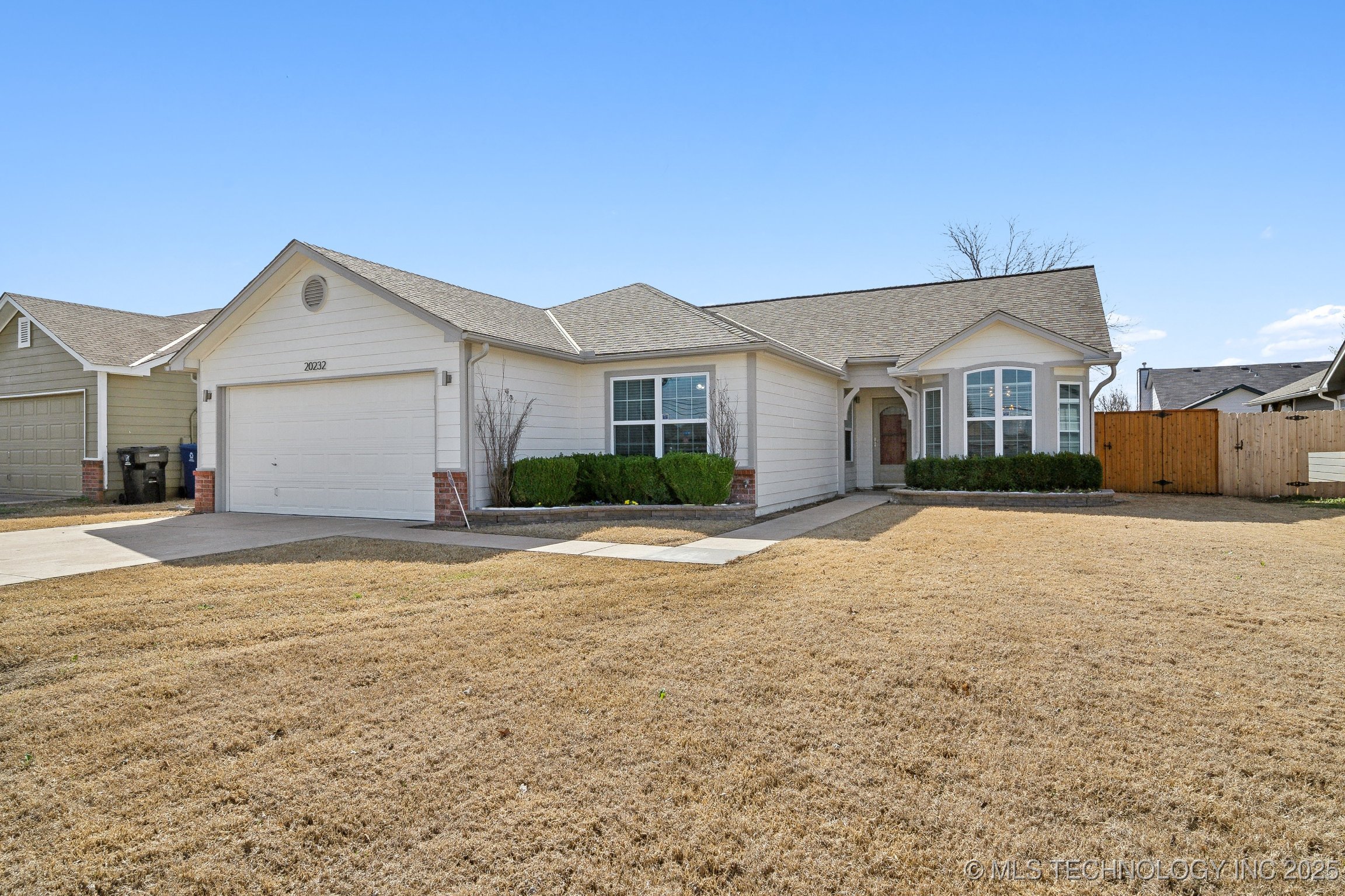 20232 E 41st Place S Property Photo