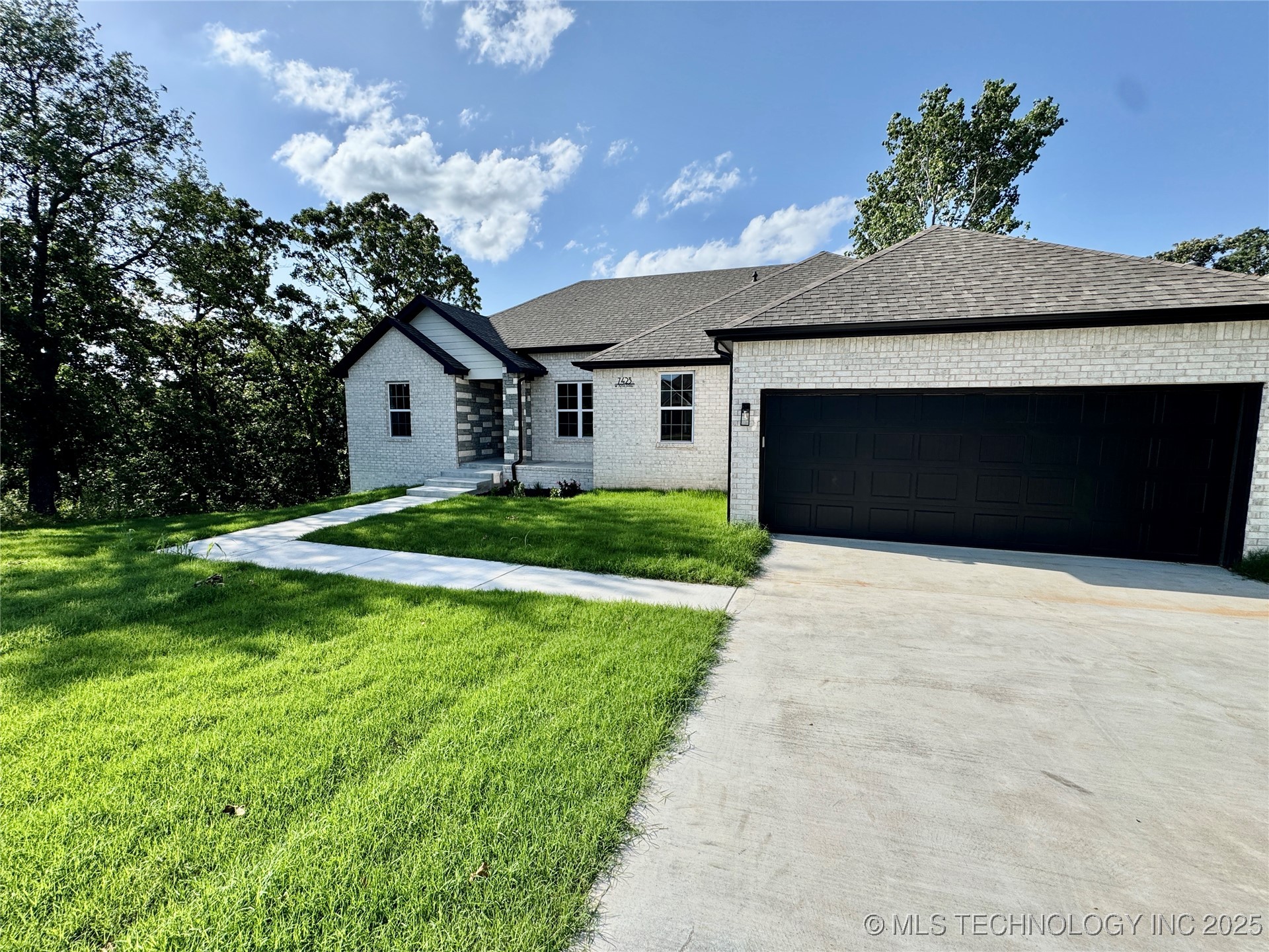 7423 W 39th Street