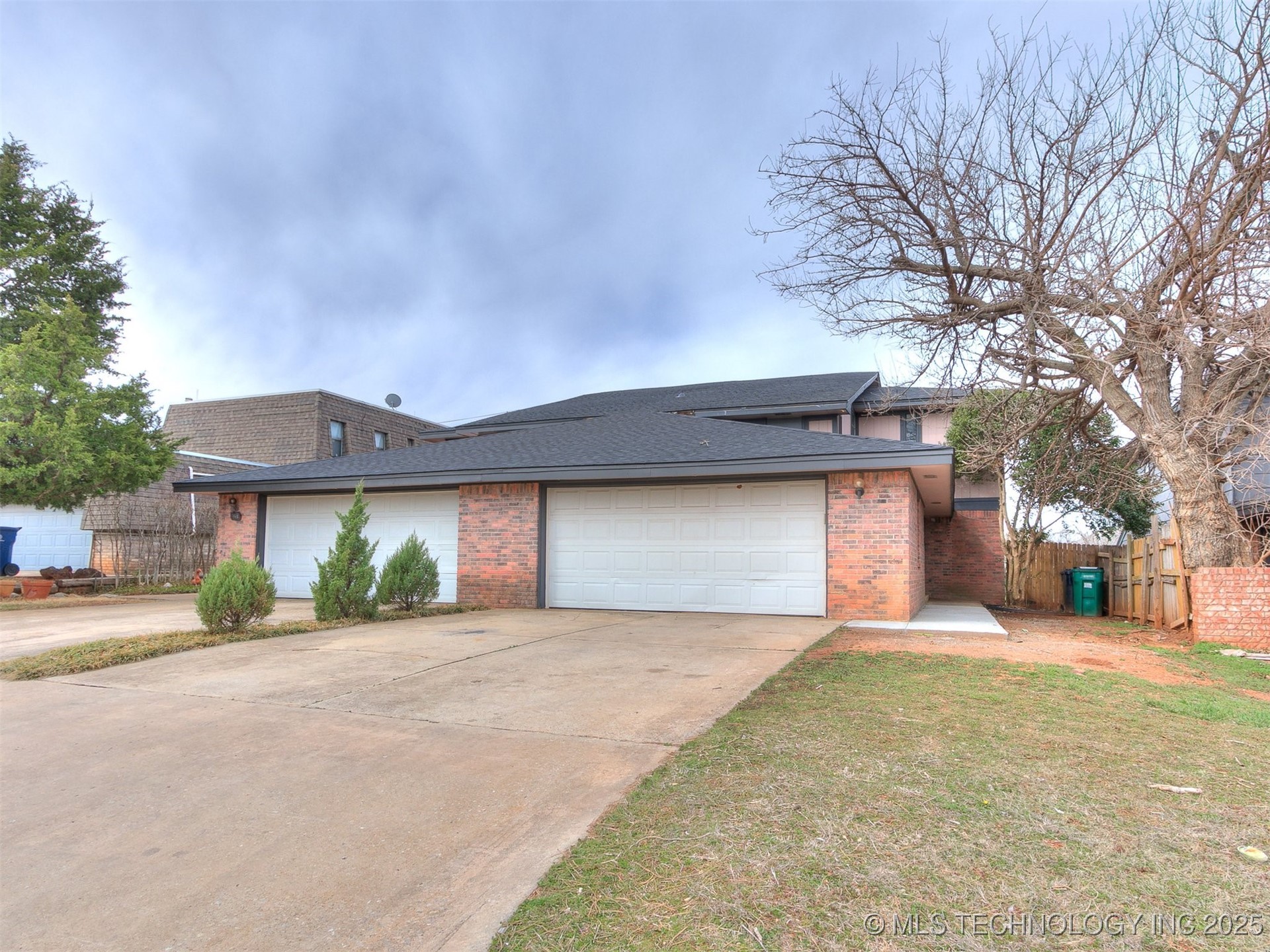 7215 Edenborough Drive Property Photo 2