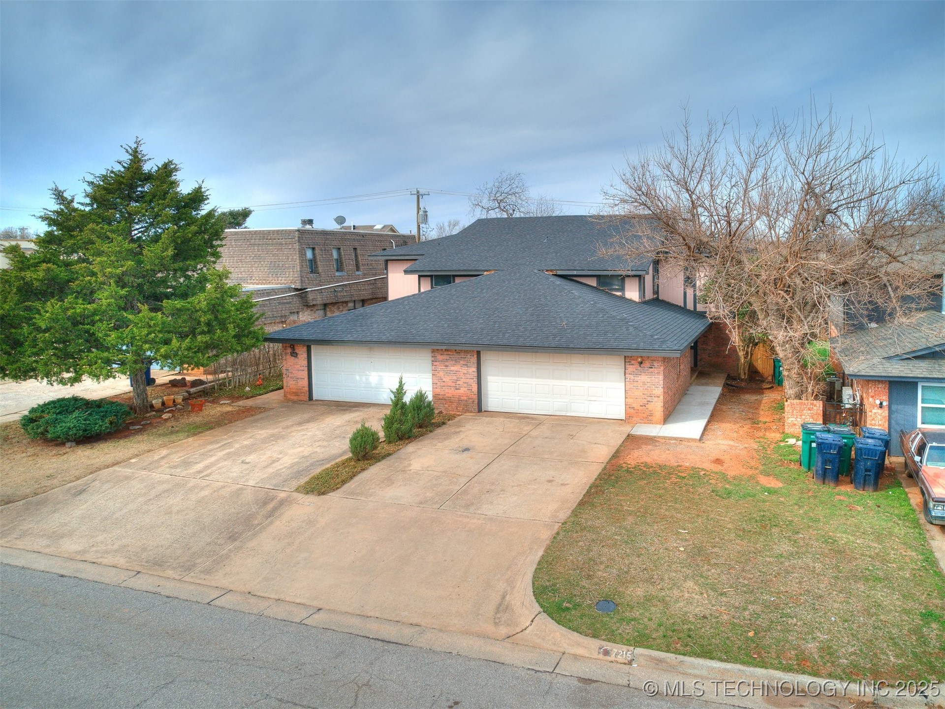 7215 Edenborough Drive Property Photo 4