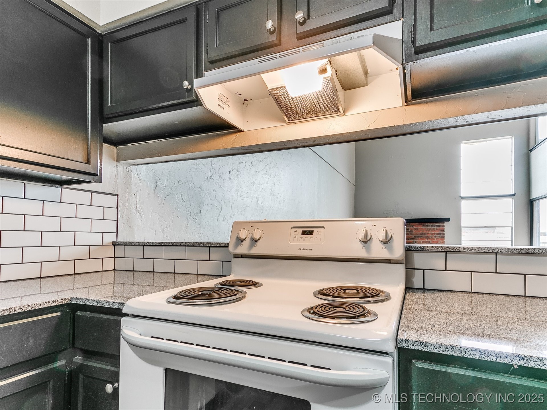 7215 Edenborough Drive Property Photo 18