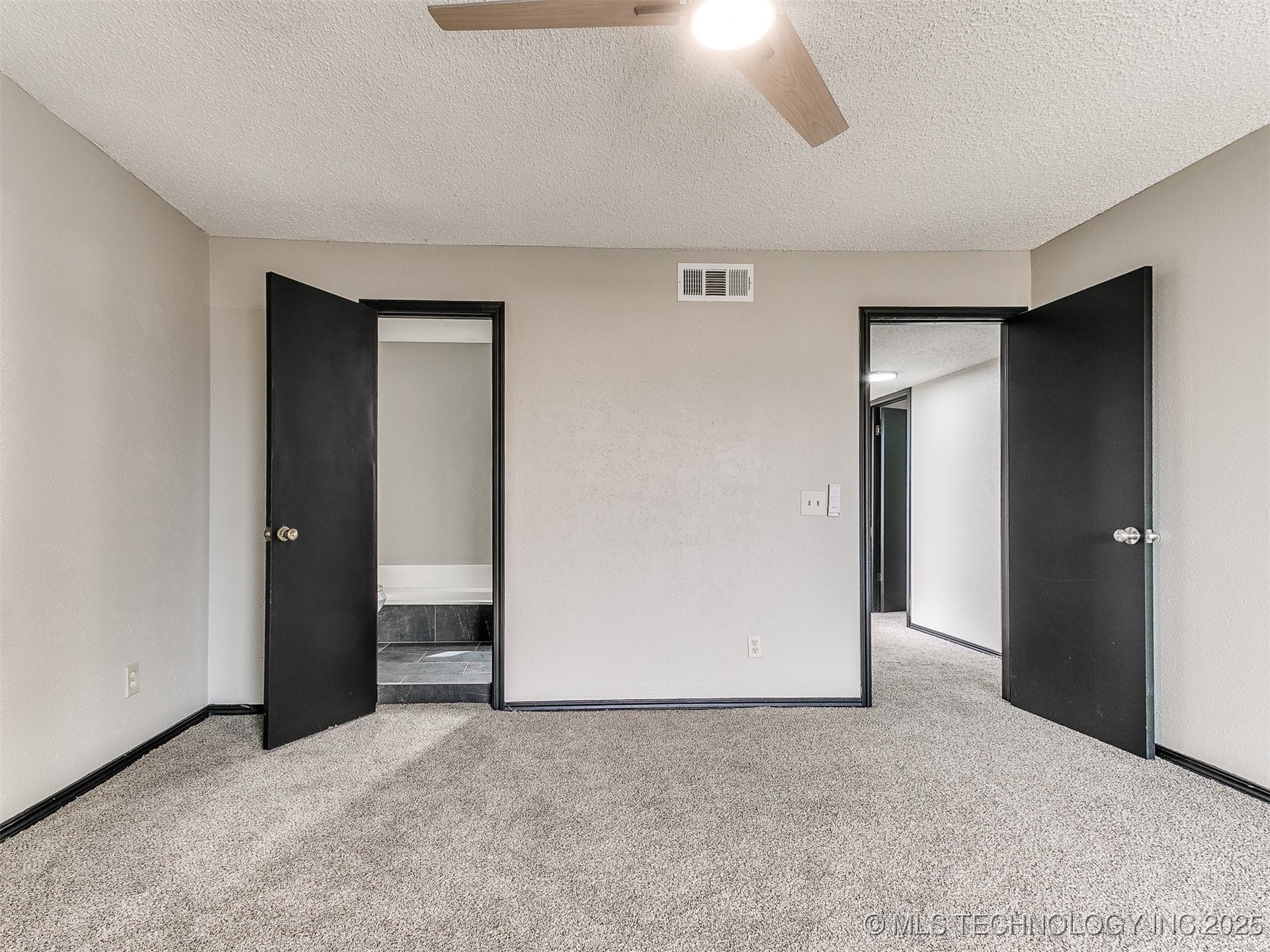 7215 Edenborough Drive Property Photo 32