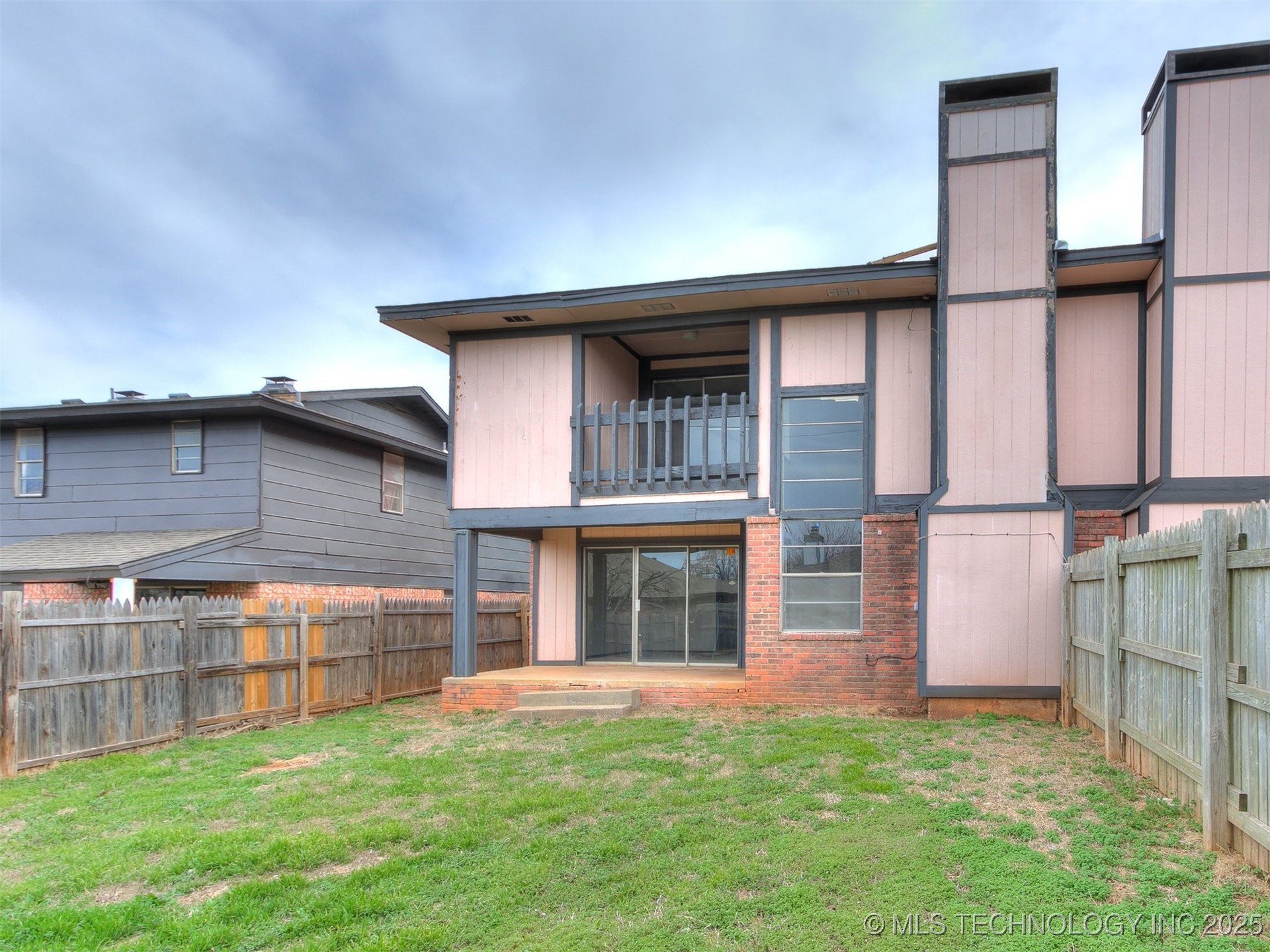 7215 Edenborough Drive Property Photo 39