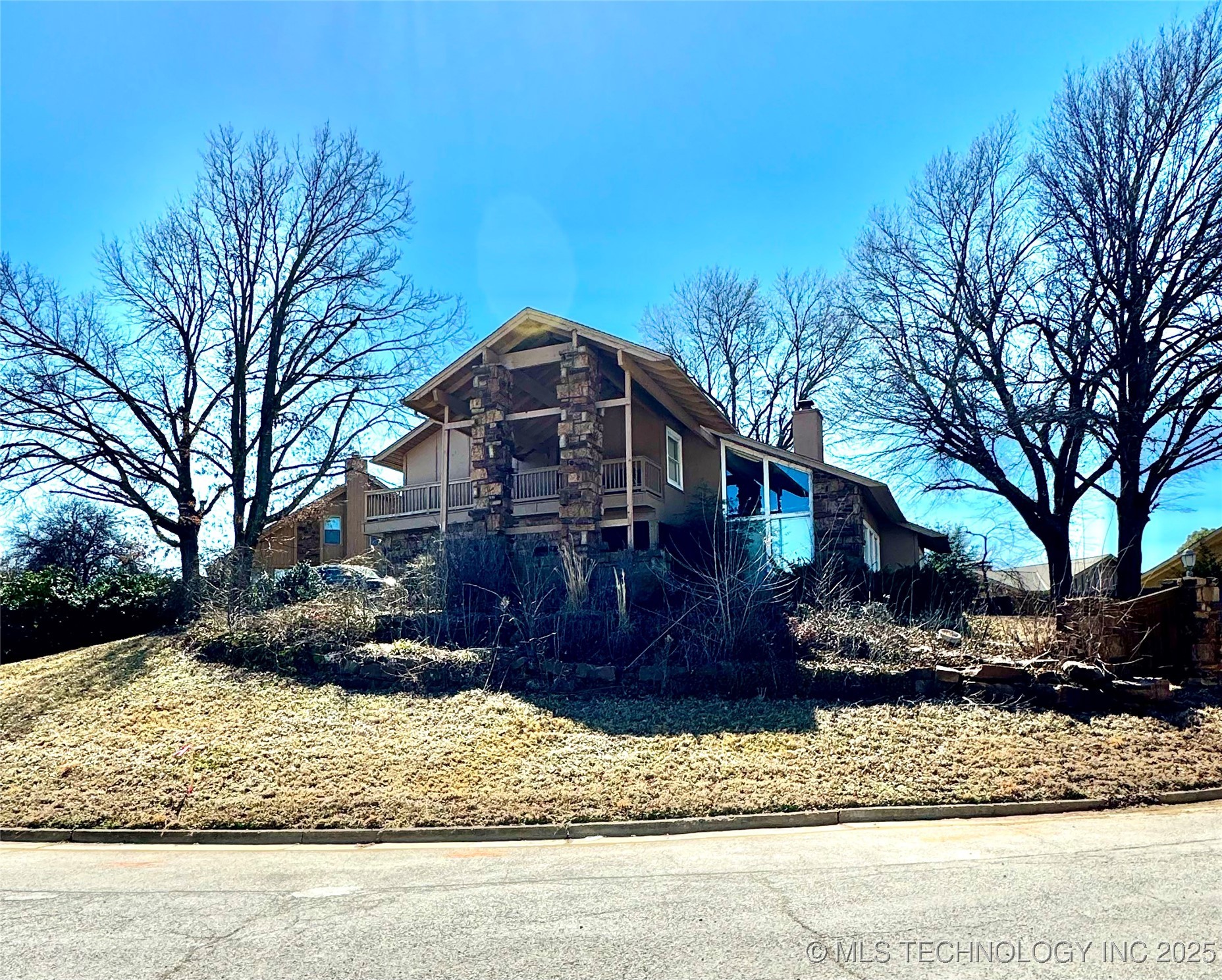 4236 E 76th Street Property Photo