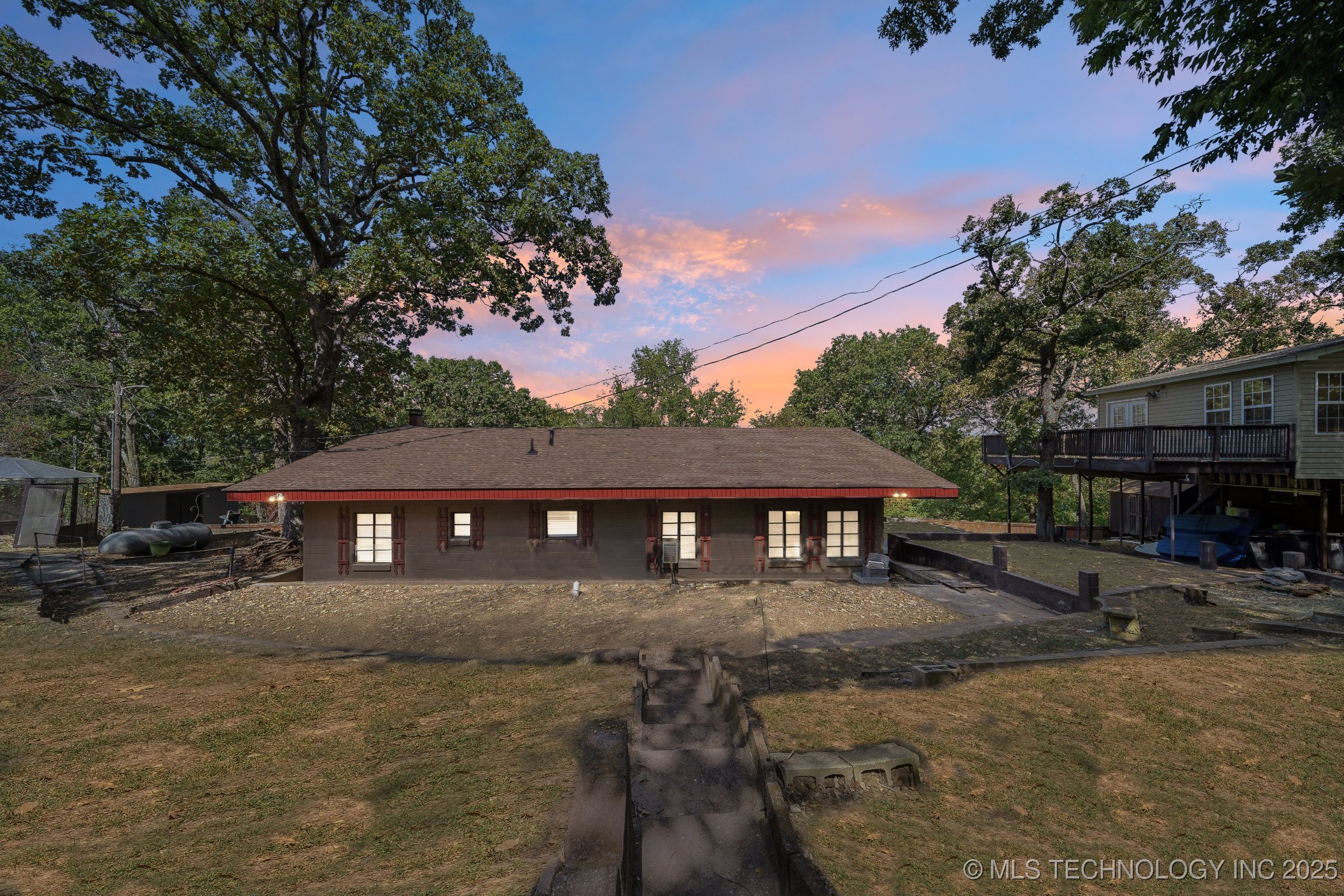 Hulbert Real Estate Listings Main Image